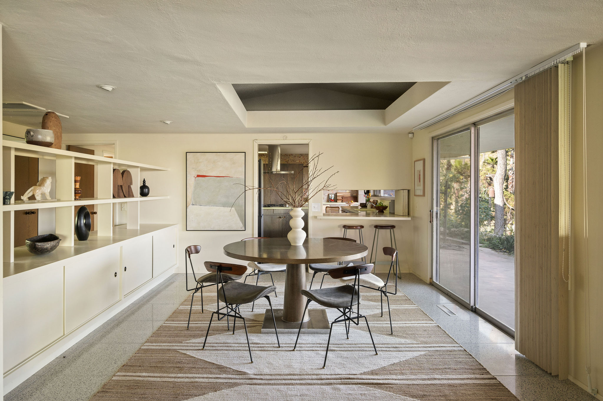 <?php the_title(); ?> - Gallery