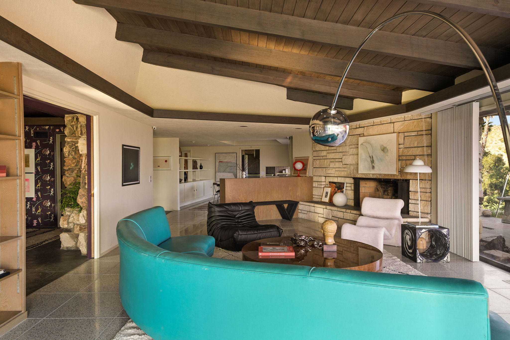 <?php the_title(); ?> - Gallery