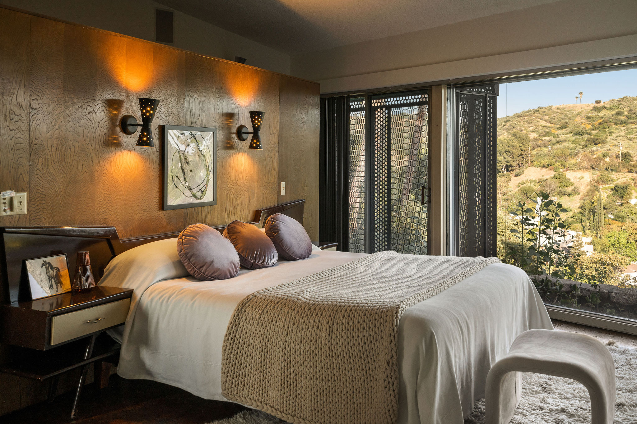 <?php the_title(); ?> - Gallery