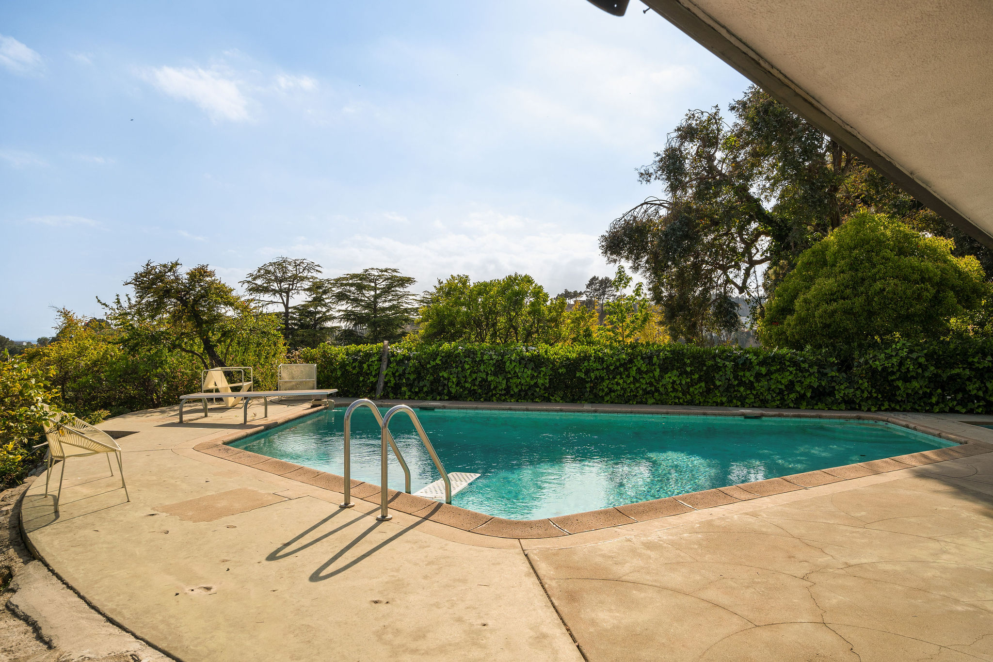 <?php the_title(); ?> - Gallery