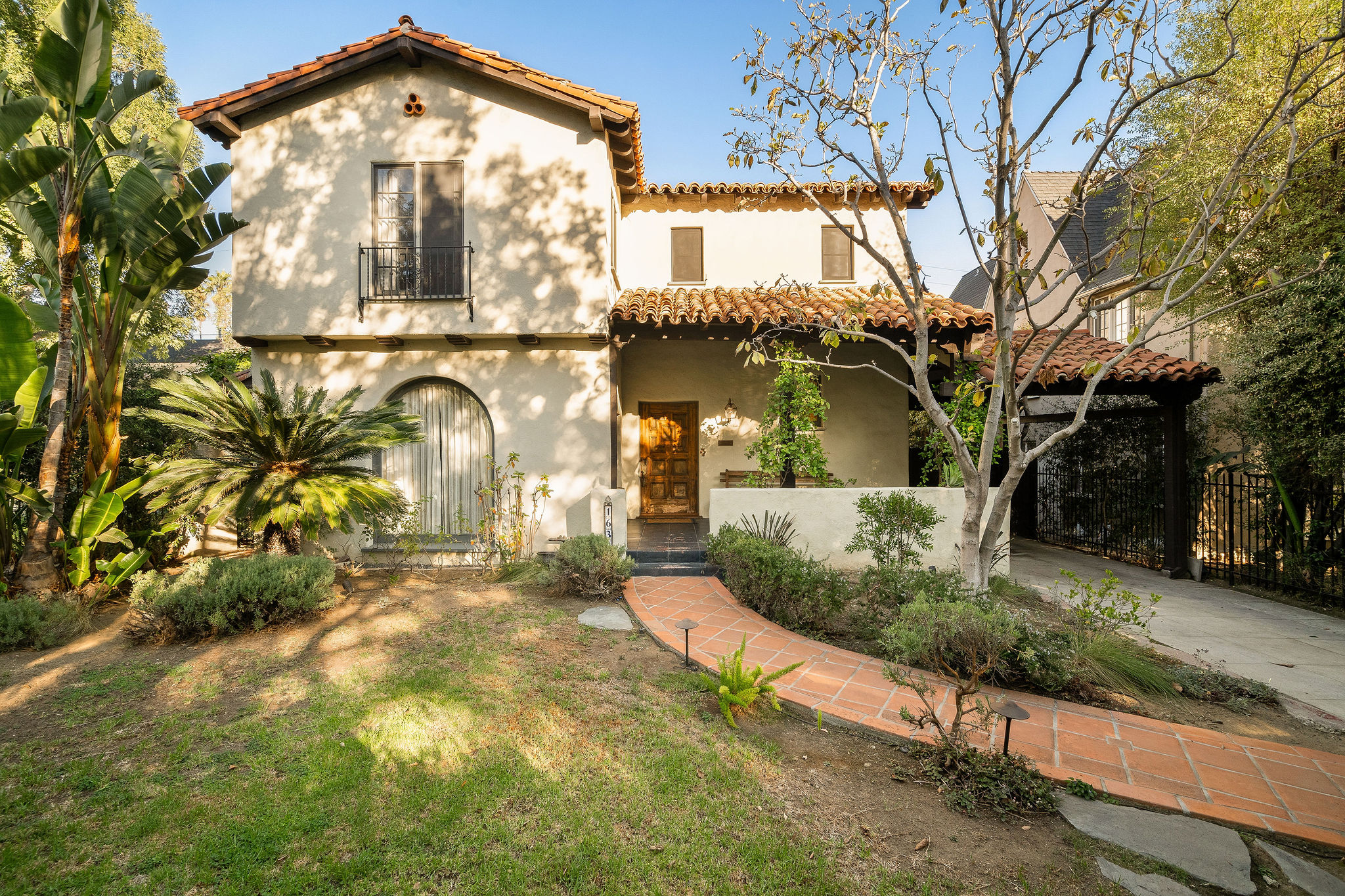 <?php the_title(); ?> - Gallery