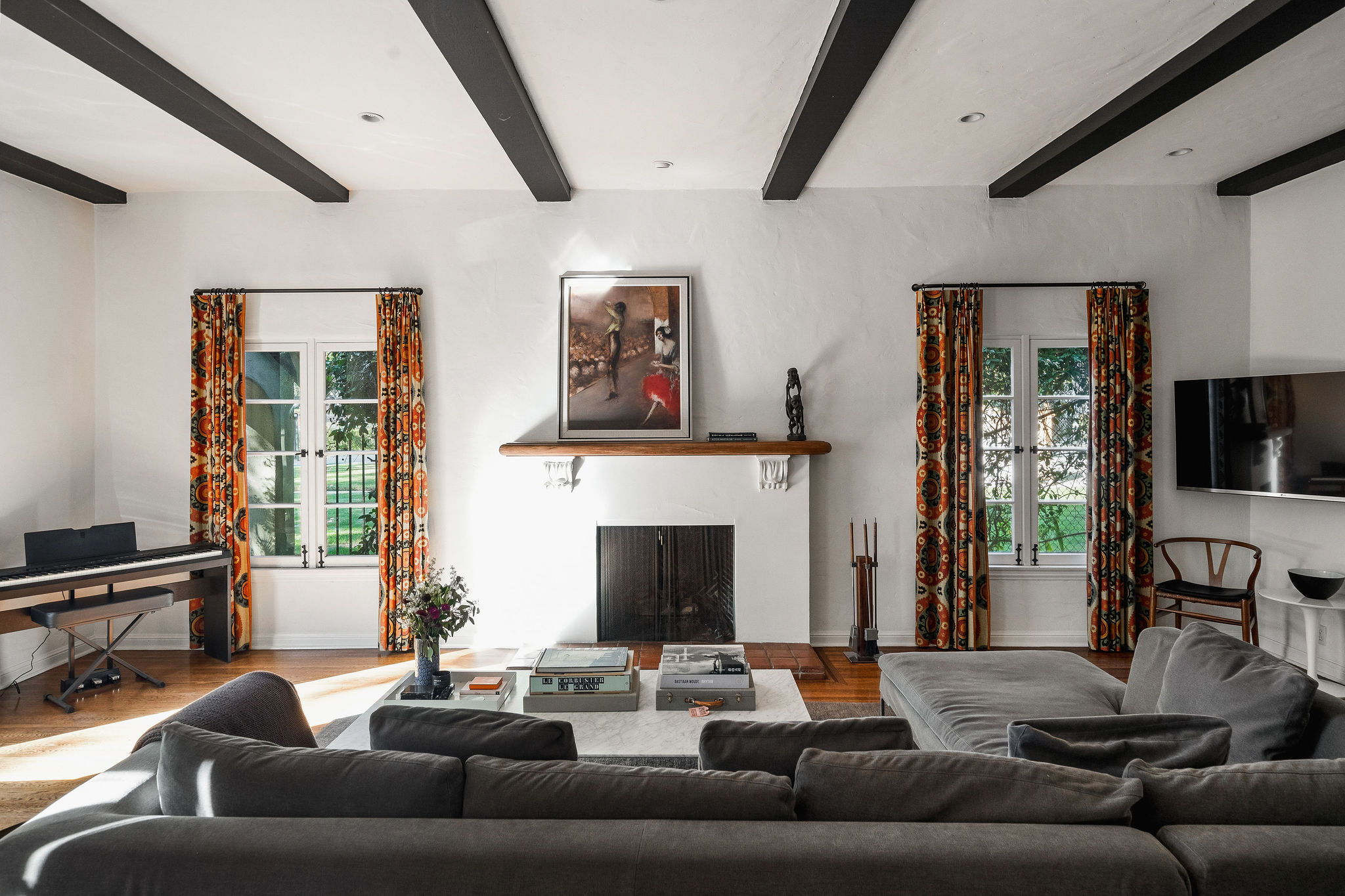 <?php the_title(); ?> - Gallery