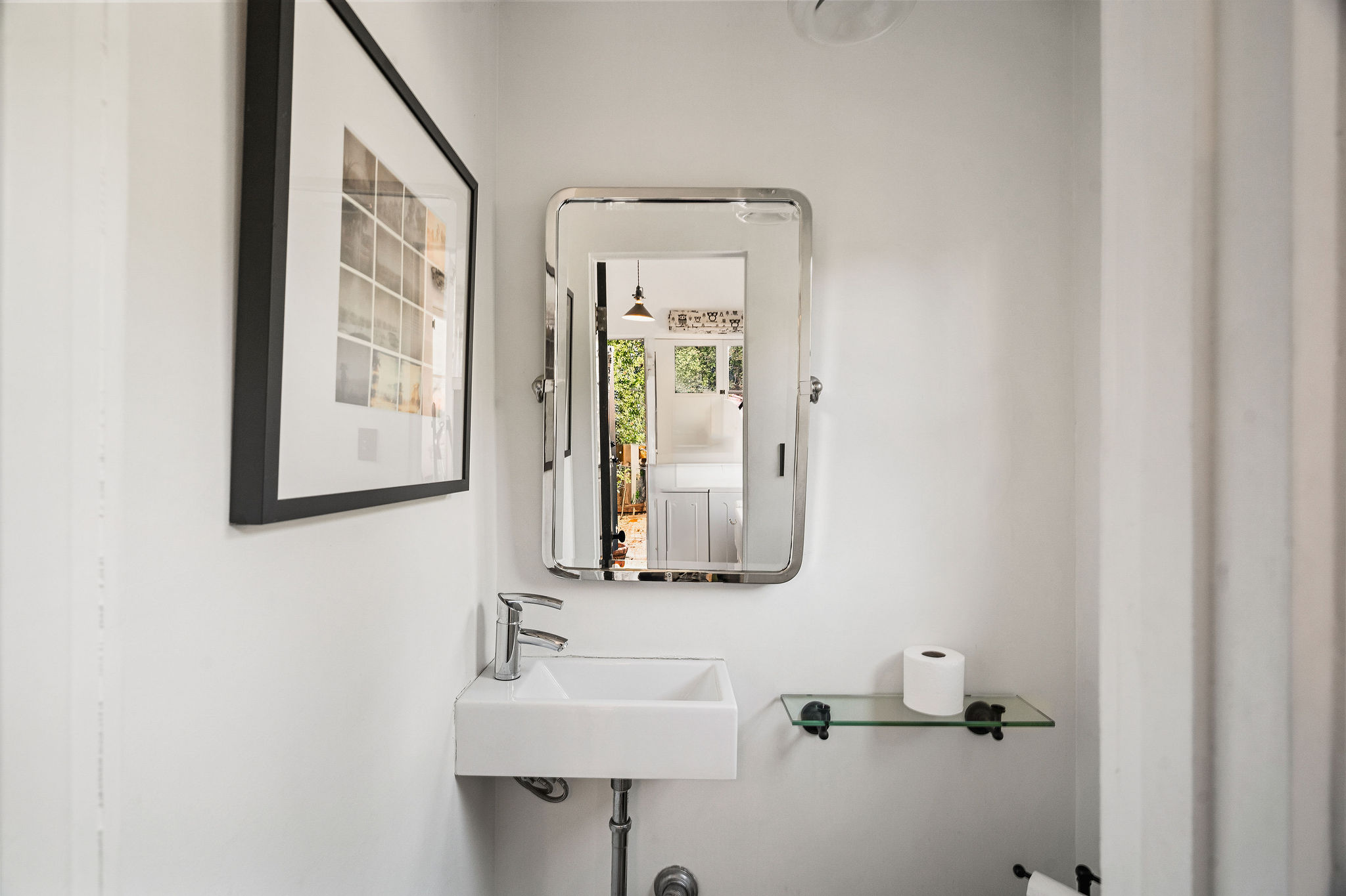 <?php the_title(); ?> - Gallery