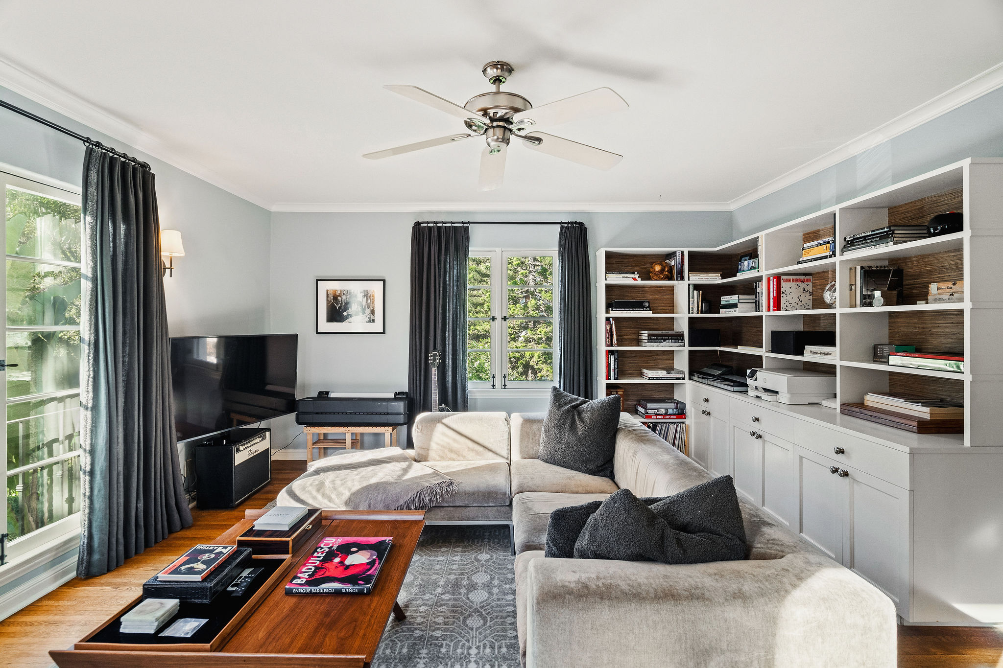 <?php the_title(); ?> - Gallery