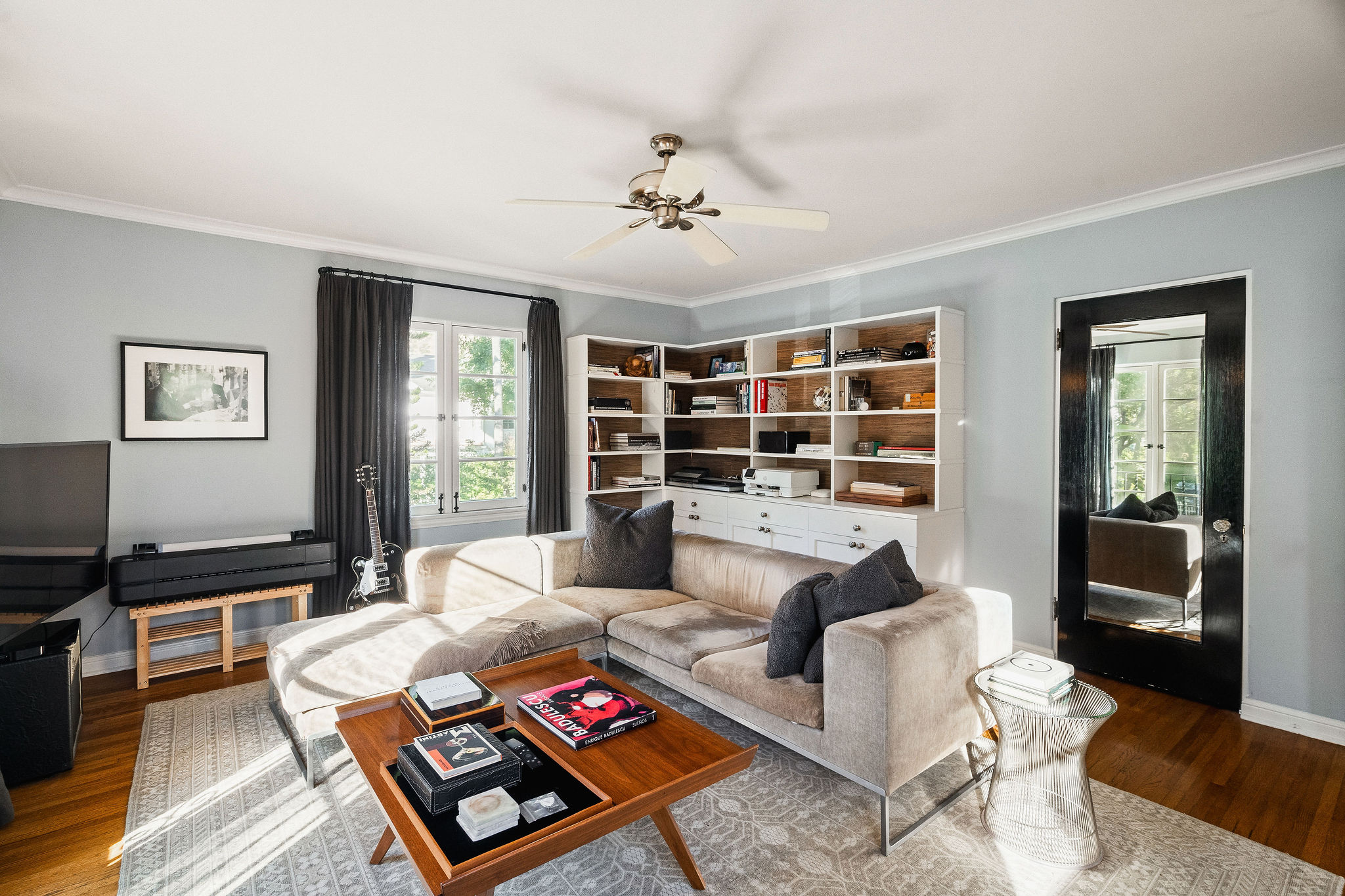 <?php the_title(); ?> - Gallery