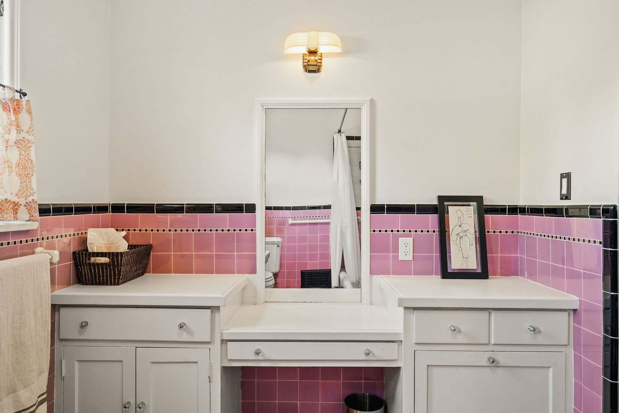 <?php the_title(); ?> - Gallery