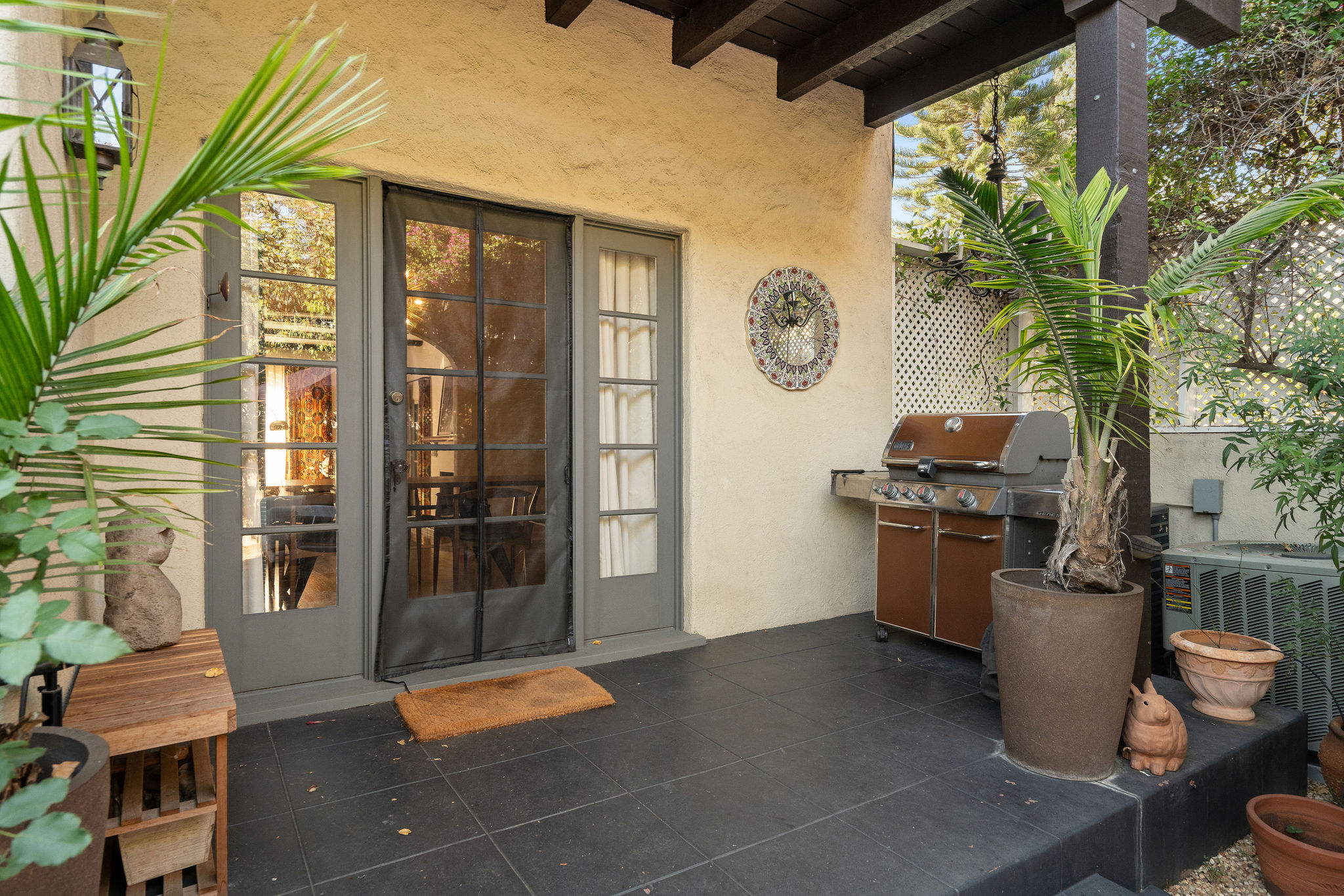 <?php the_title(); ?> - Gallery