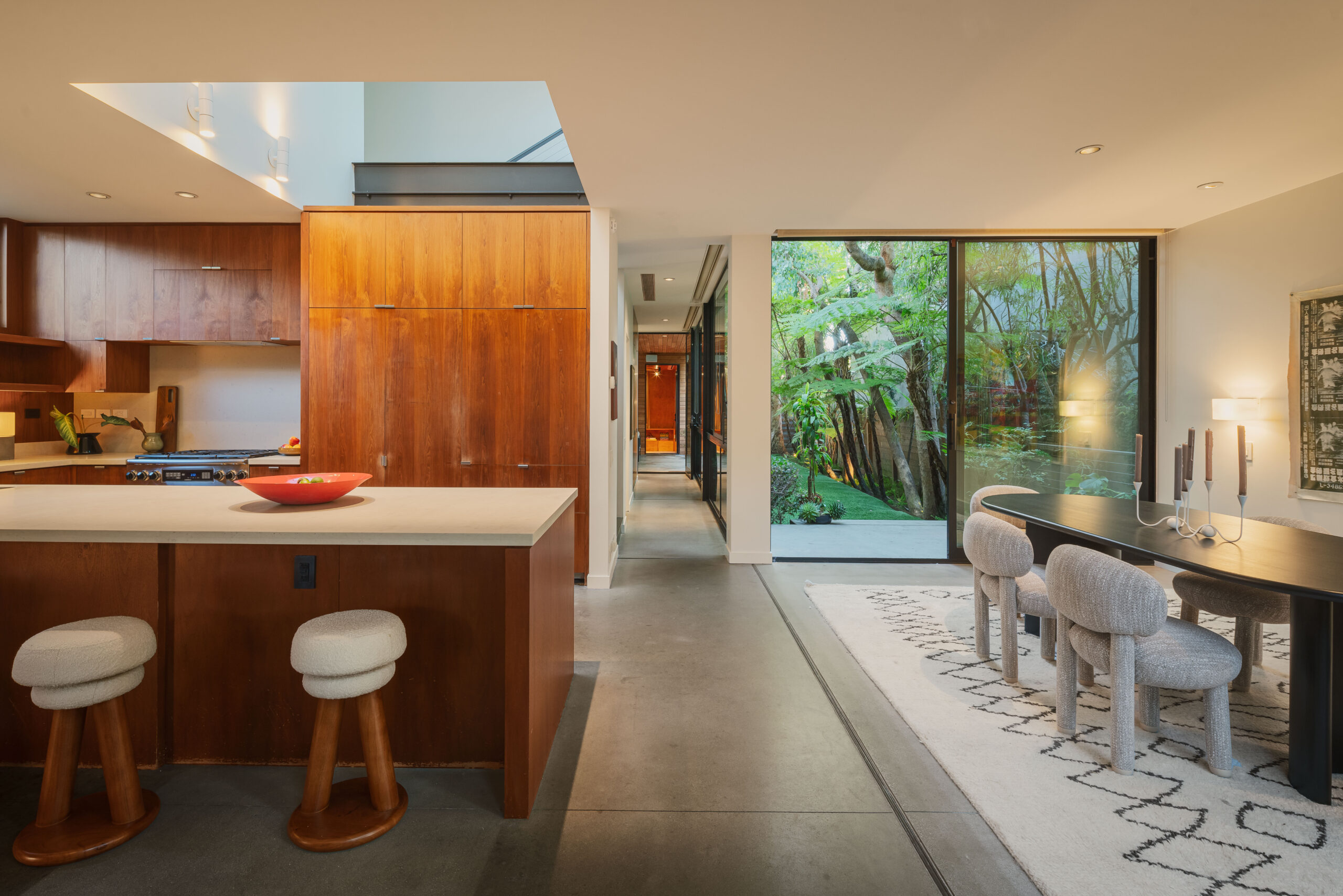 <?php the_title(); ?> - Gallery