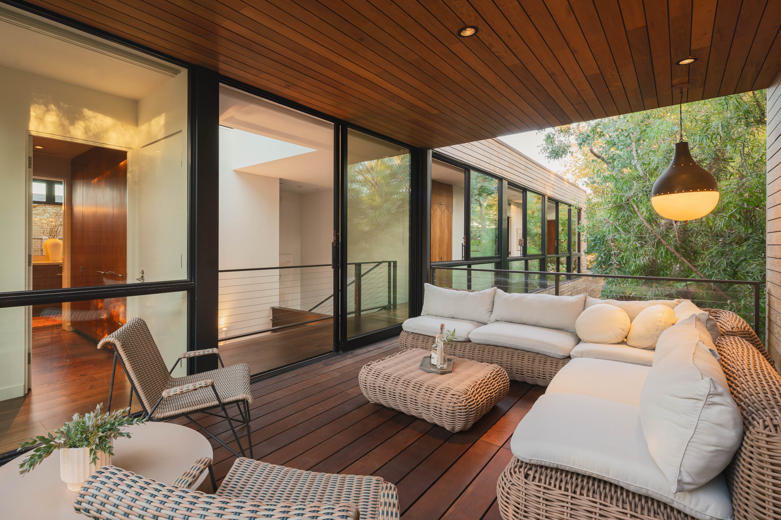 <?php the_title(); ?> - Gallery