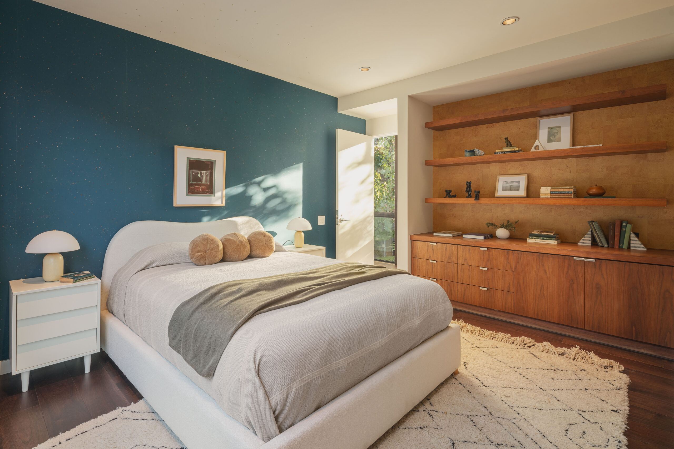 <?php the_title(); ?> - Gallery