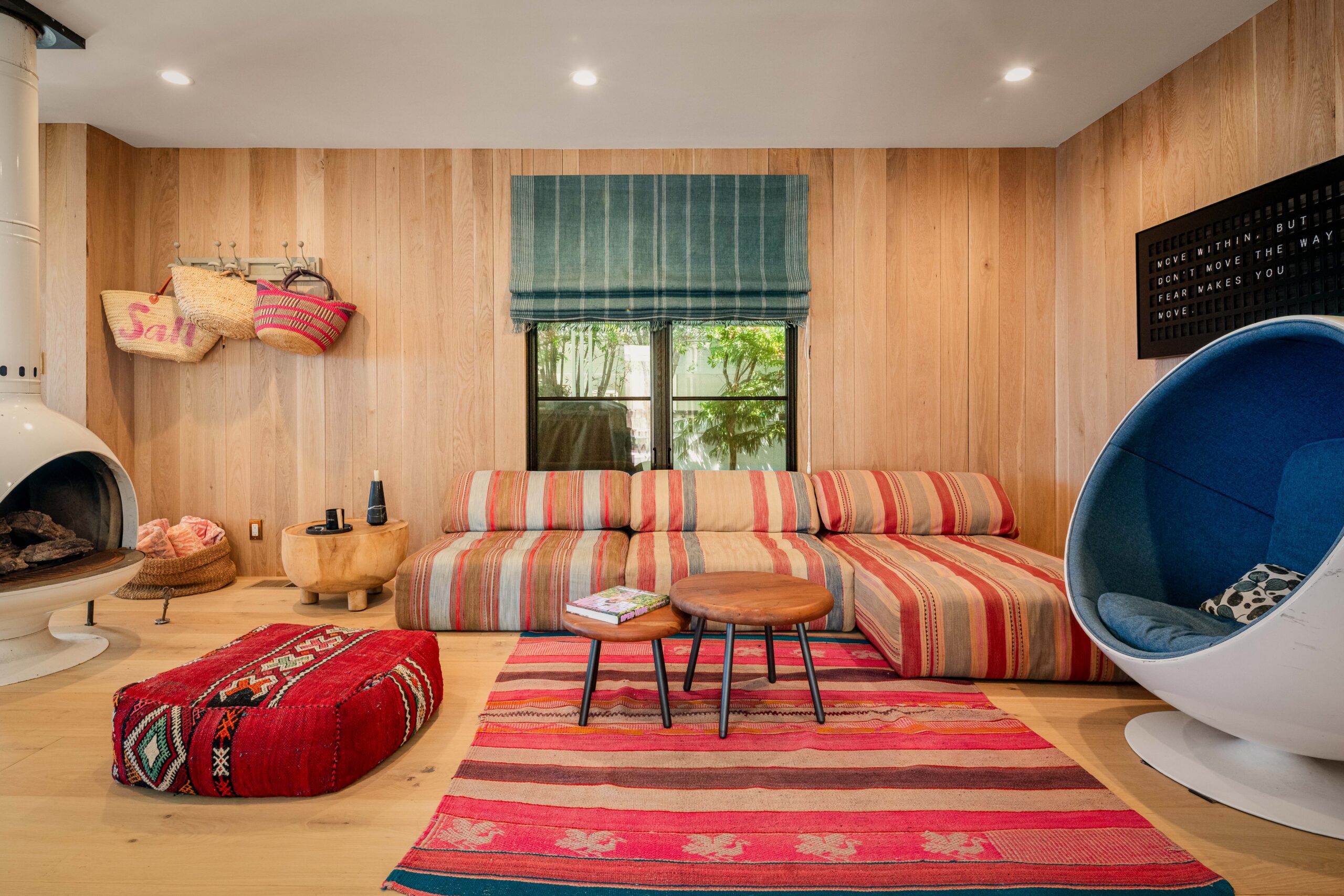 <?php the_title(); ?> - Gallery