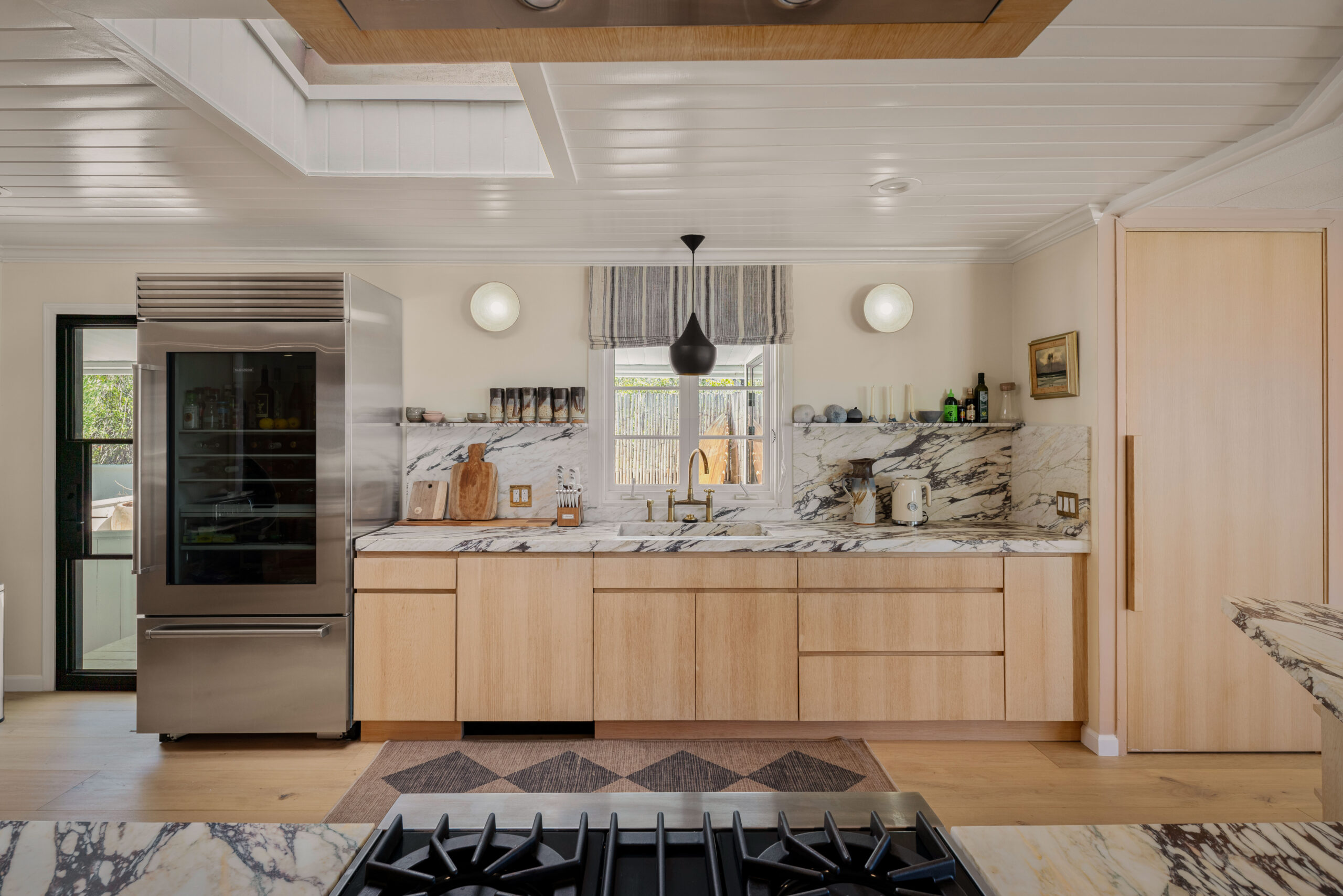 <?php the_title(); ?> - Gallery