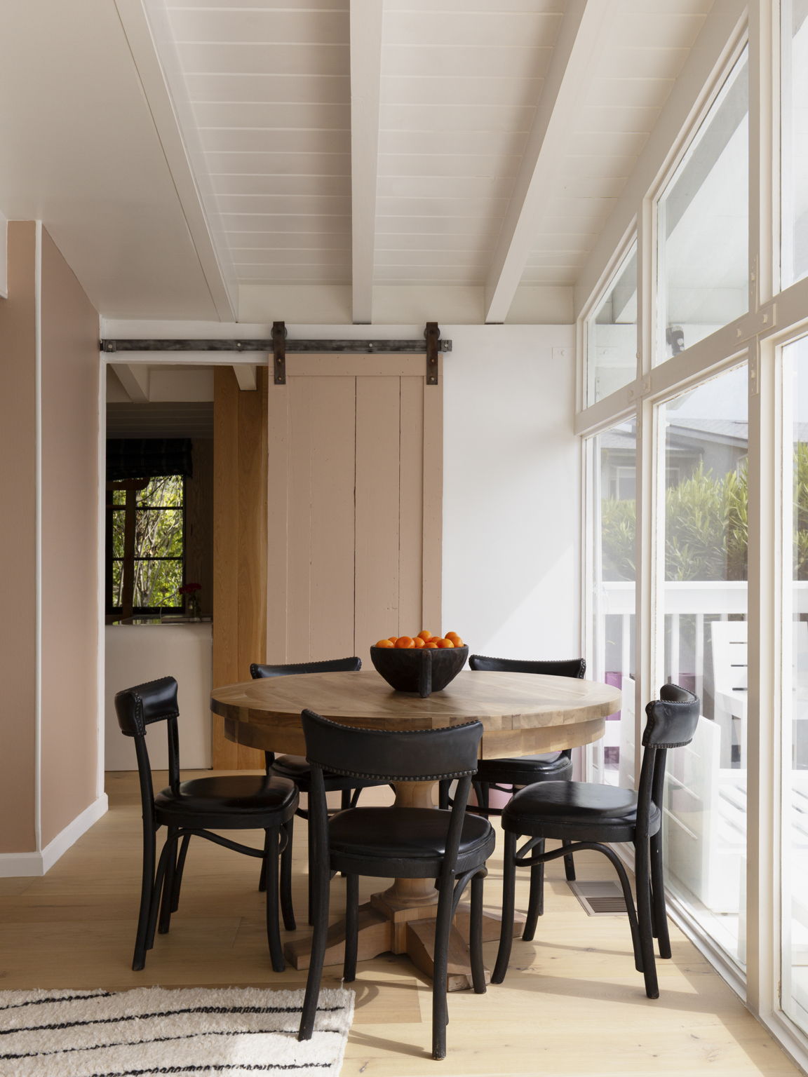 <?php the_title(); ?> - Gallery