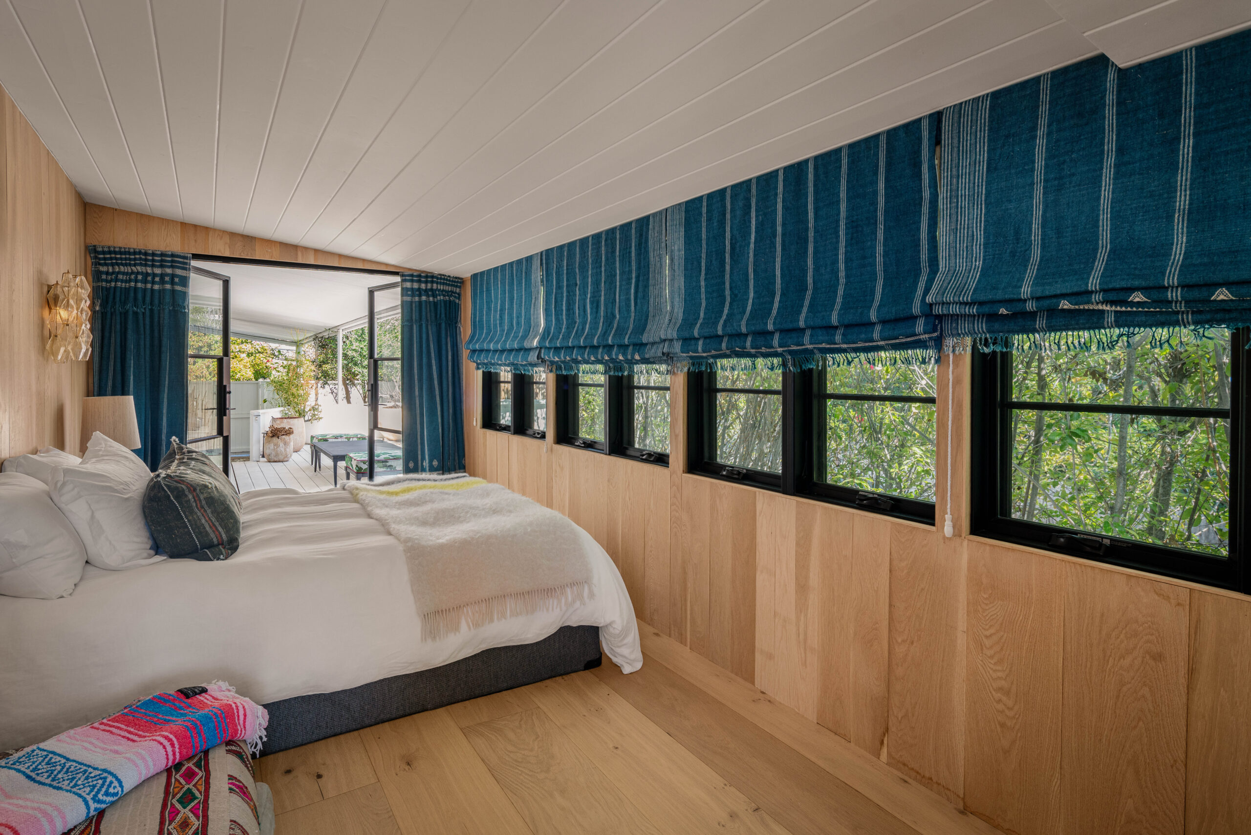 <?php the_title(); ?> - Gallery