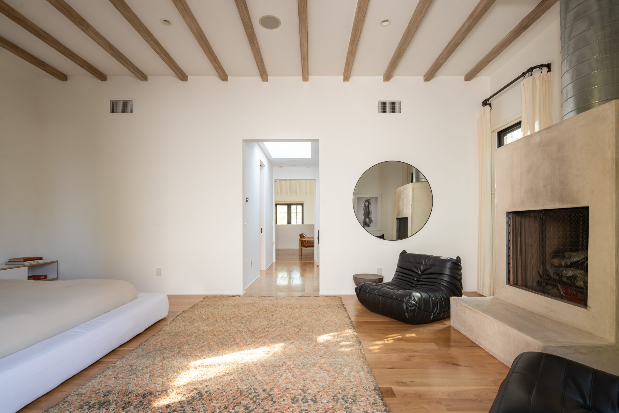 <?php the_title(); ?> - Gallery