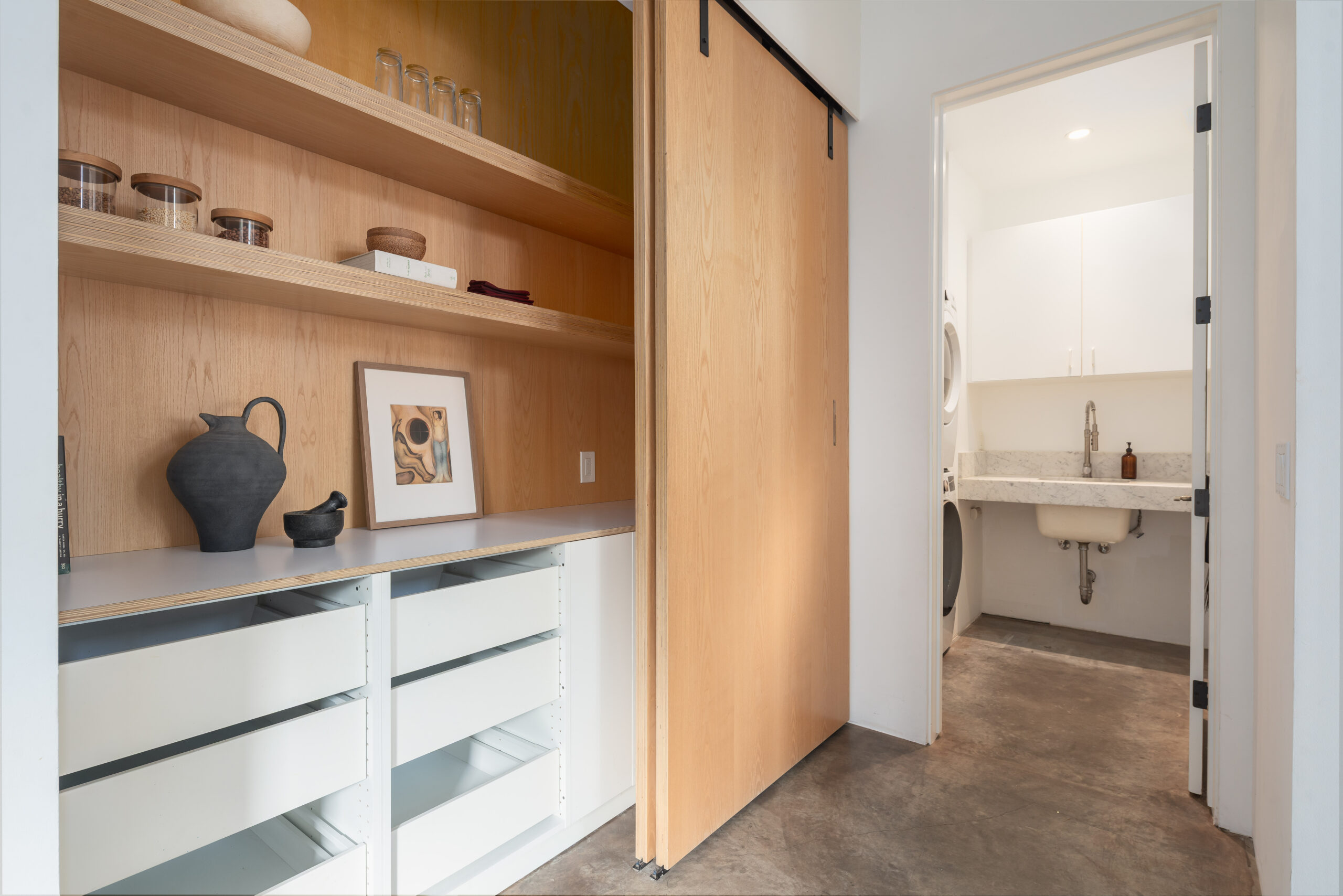 <?php the_title(); ?> - Gallery