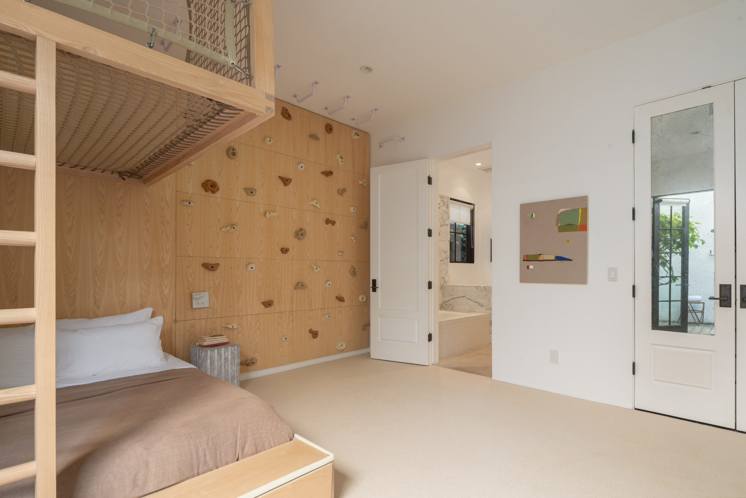 <?php the_title(); ?> - Gallery