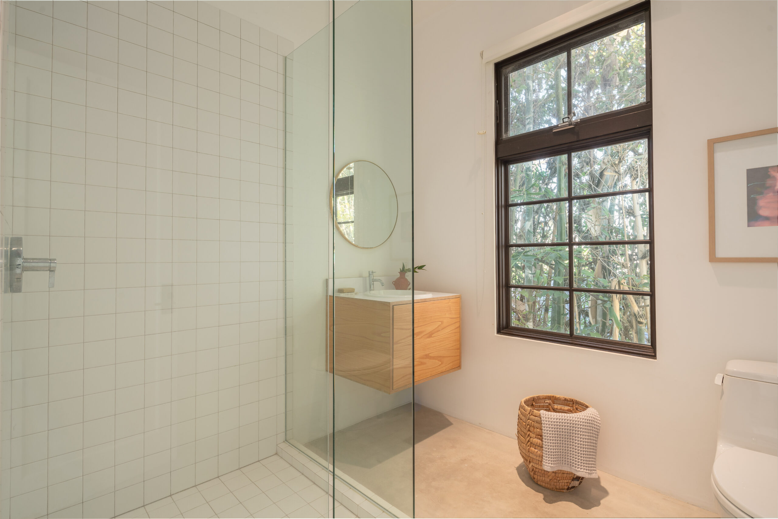 <?php the_title(); ?> - Gallery