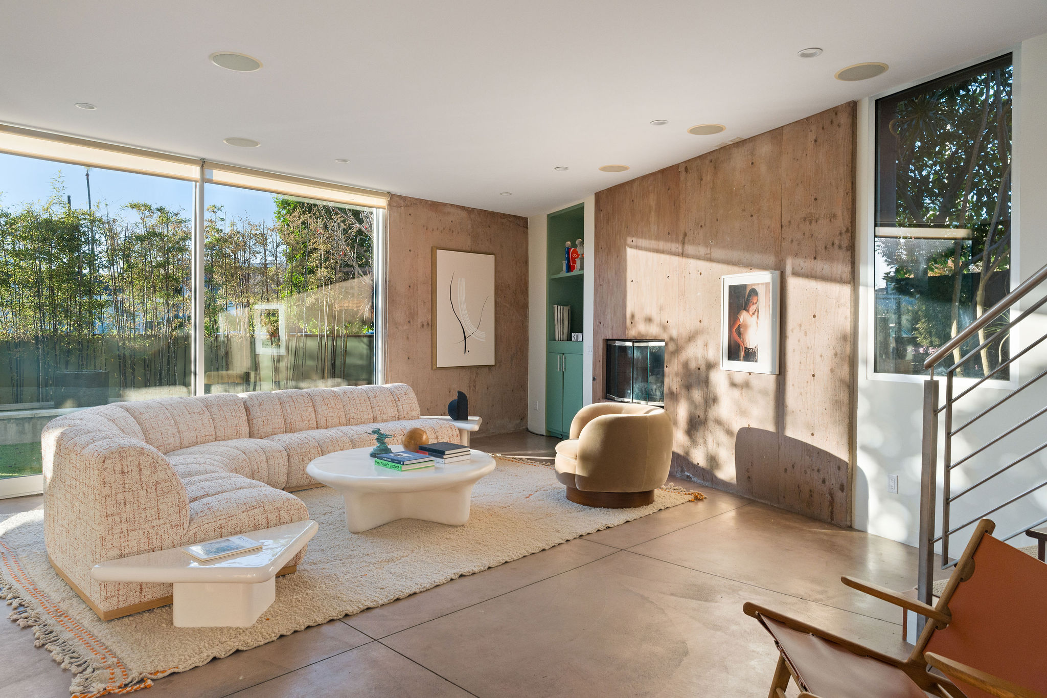 <?php the_title(); ?> - Gallery