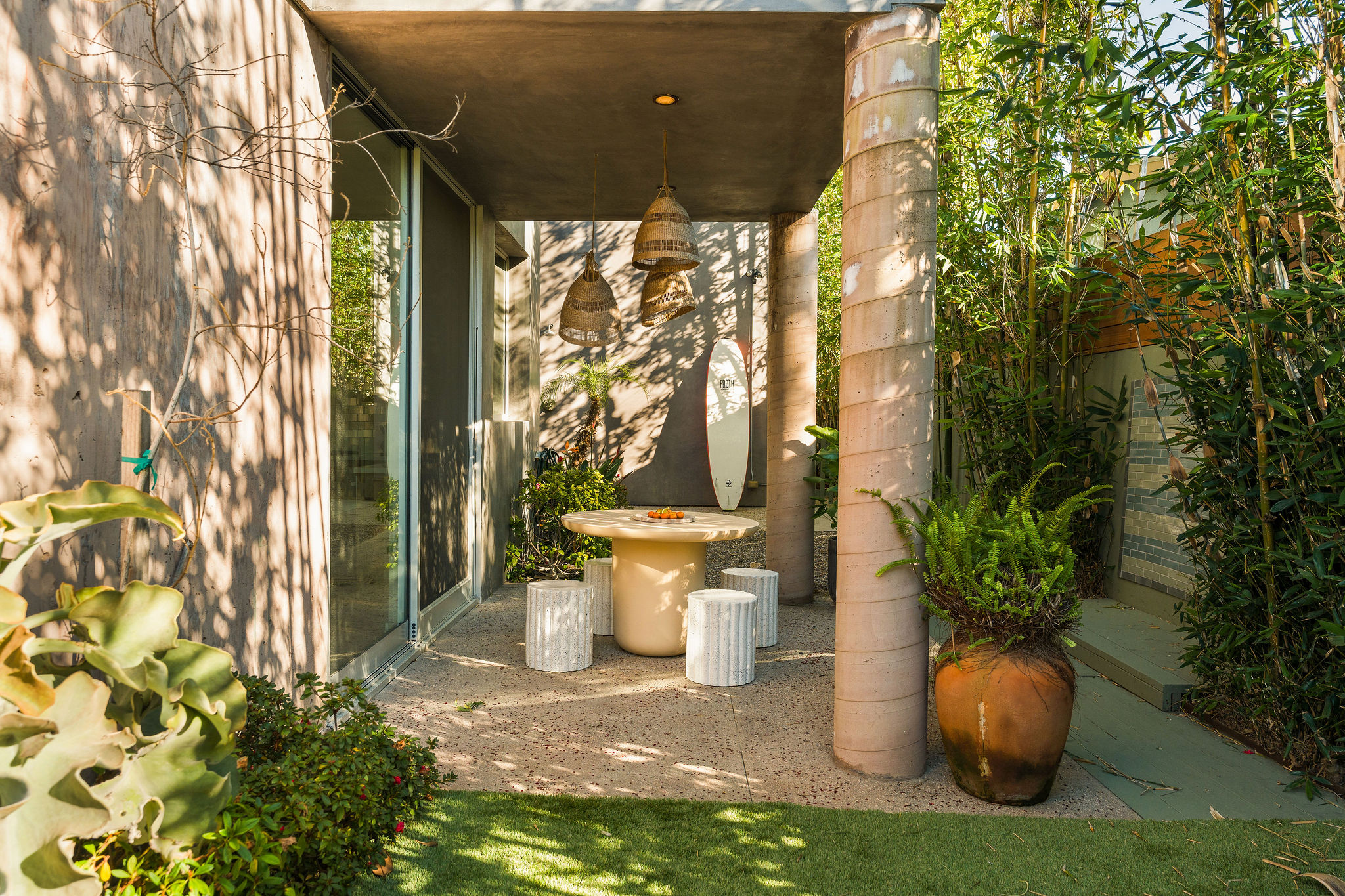 <?php the_title(); ?> - Gallery