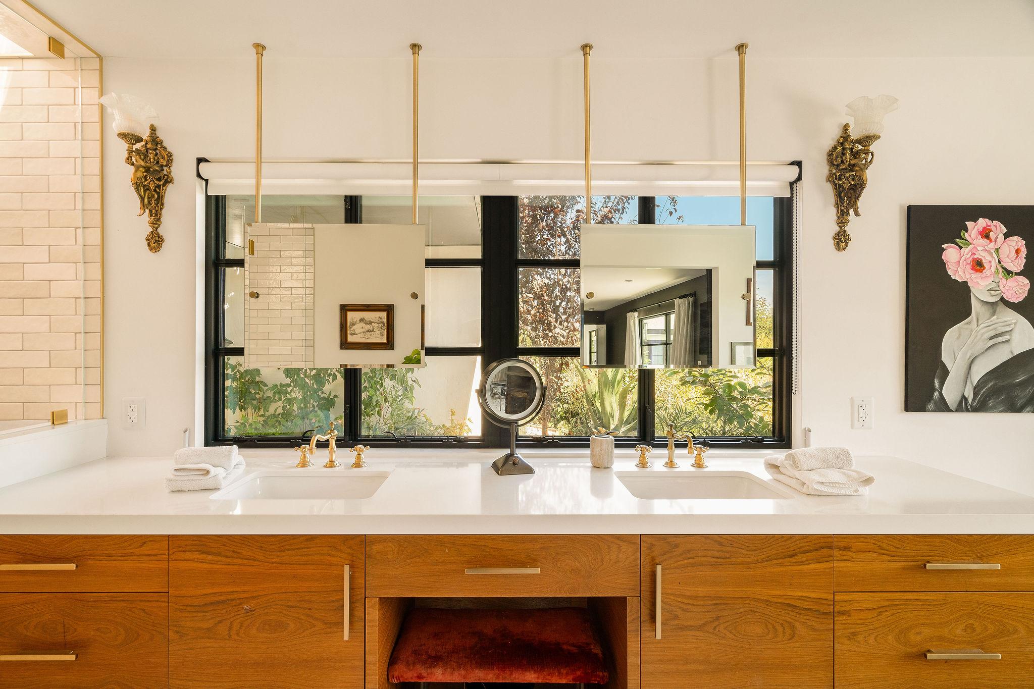 <?php the_title(); ?> - Gallery