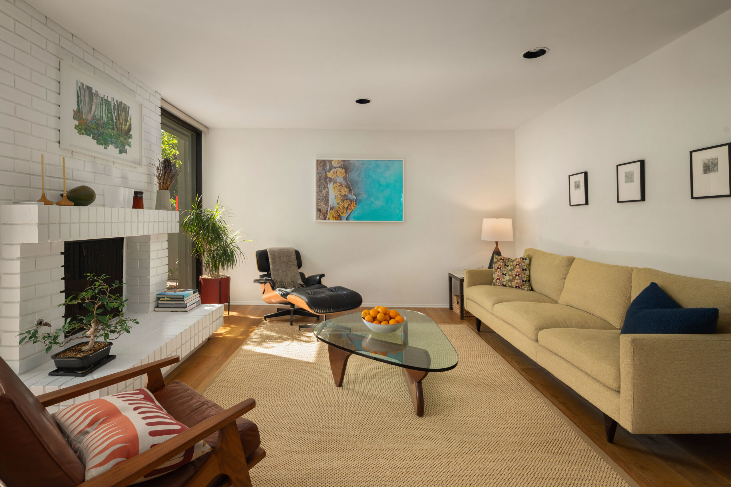 <?php the_title(); ?> - Gallery