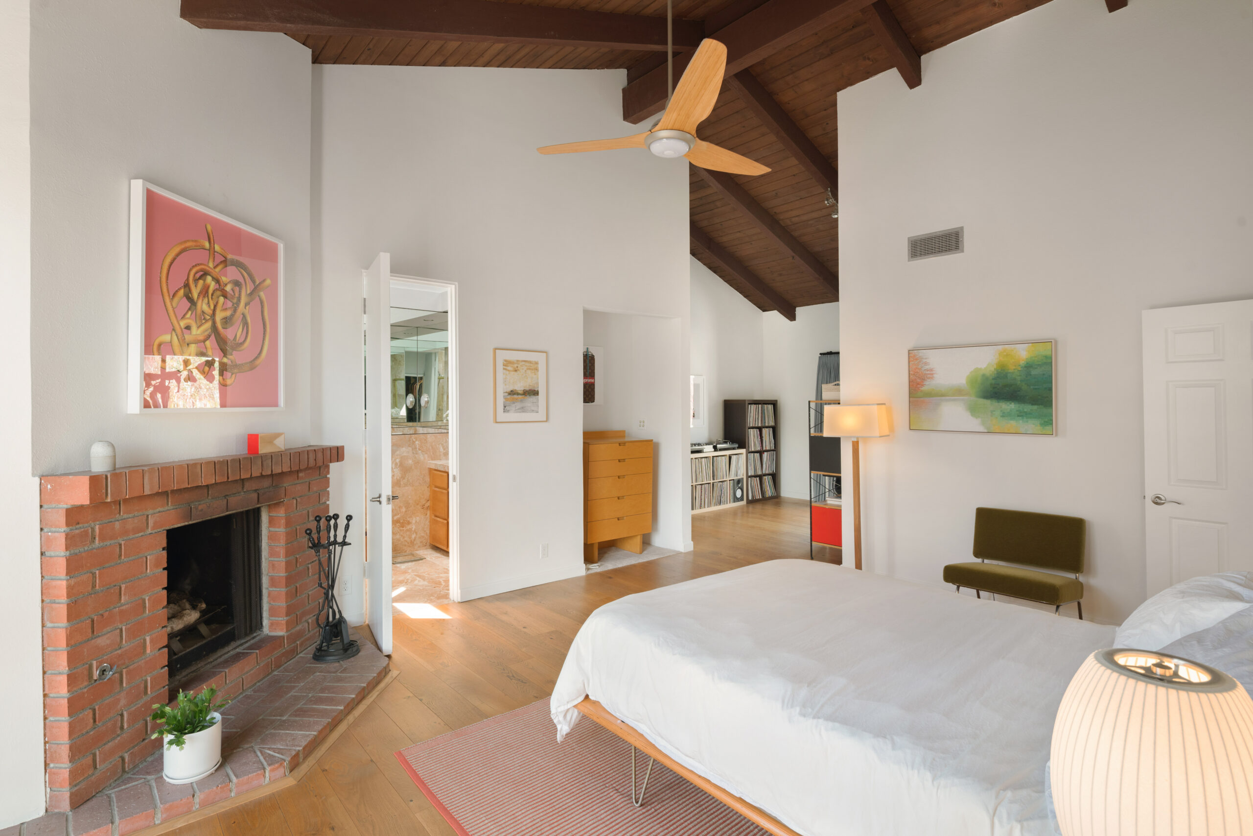 <?php the_title(); ?> - Gallery