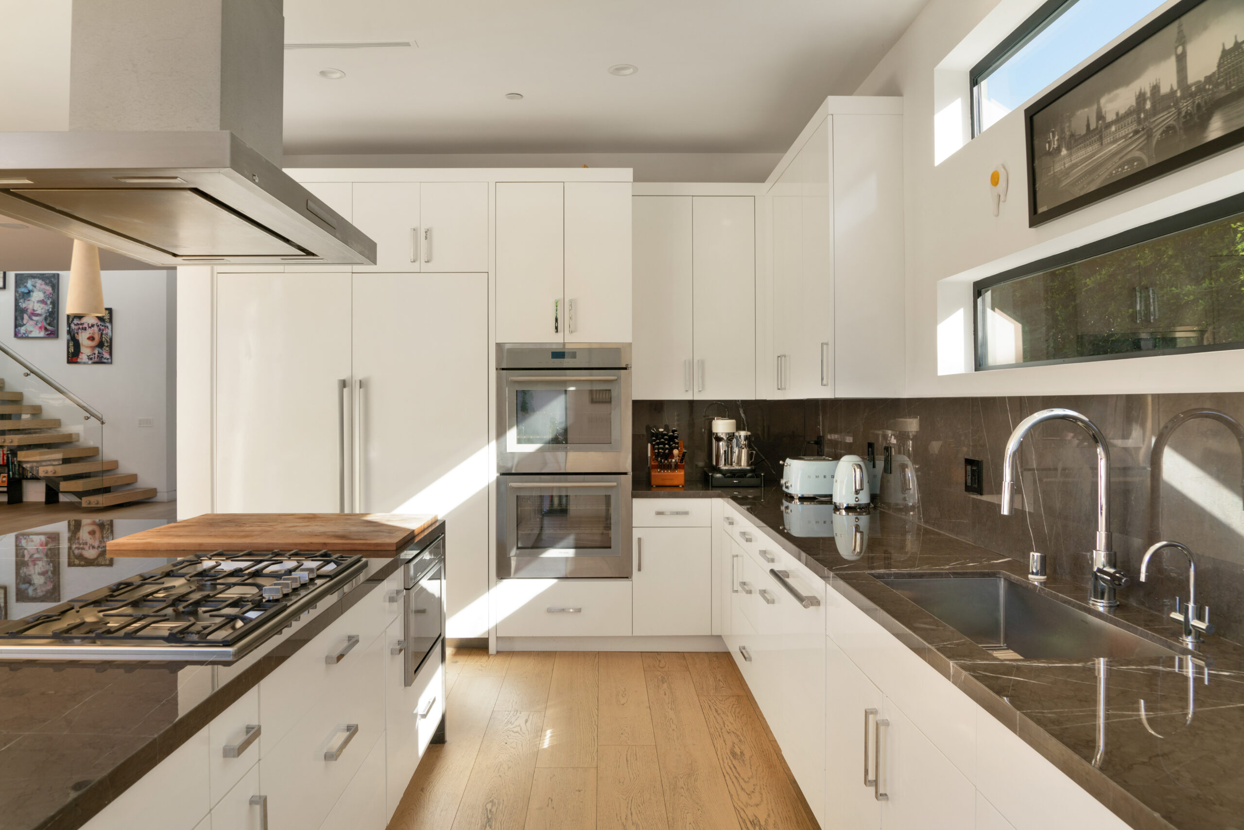 <?php the_title(); ?> - Gallery