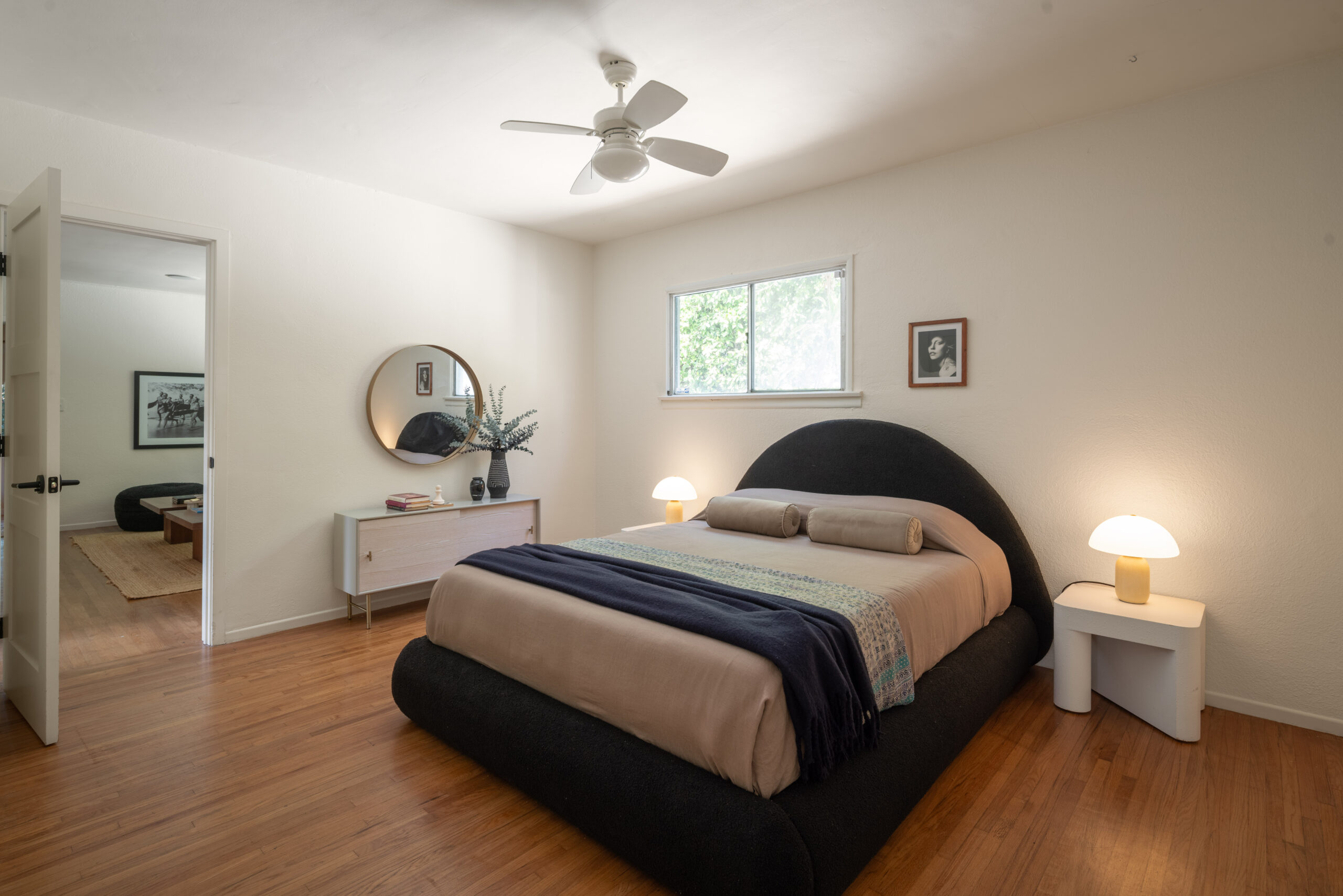 <?php the_title(); ?> - Gallery