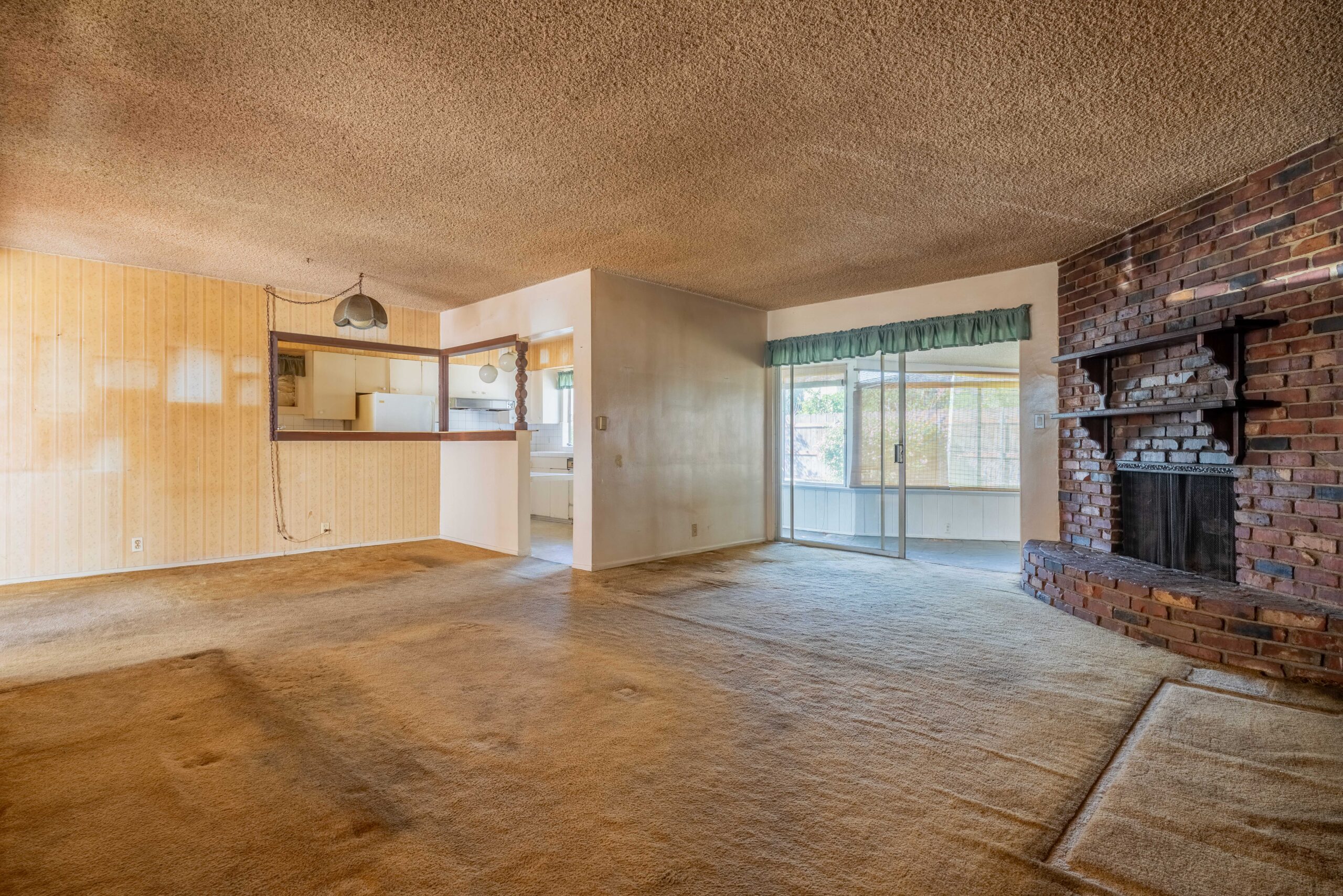 <?php the_title(); ?> - Gallery