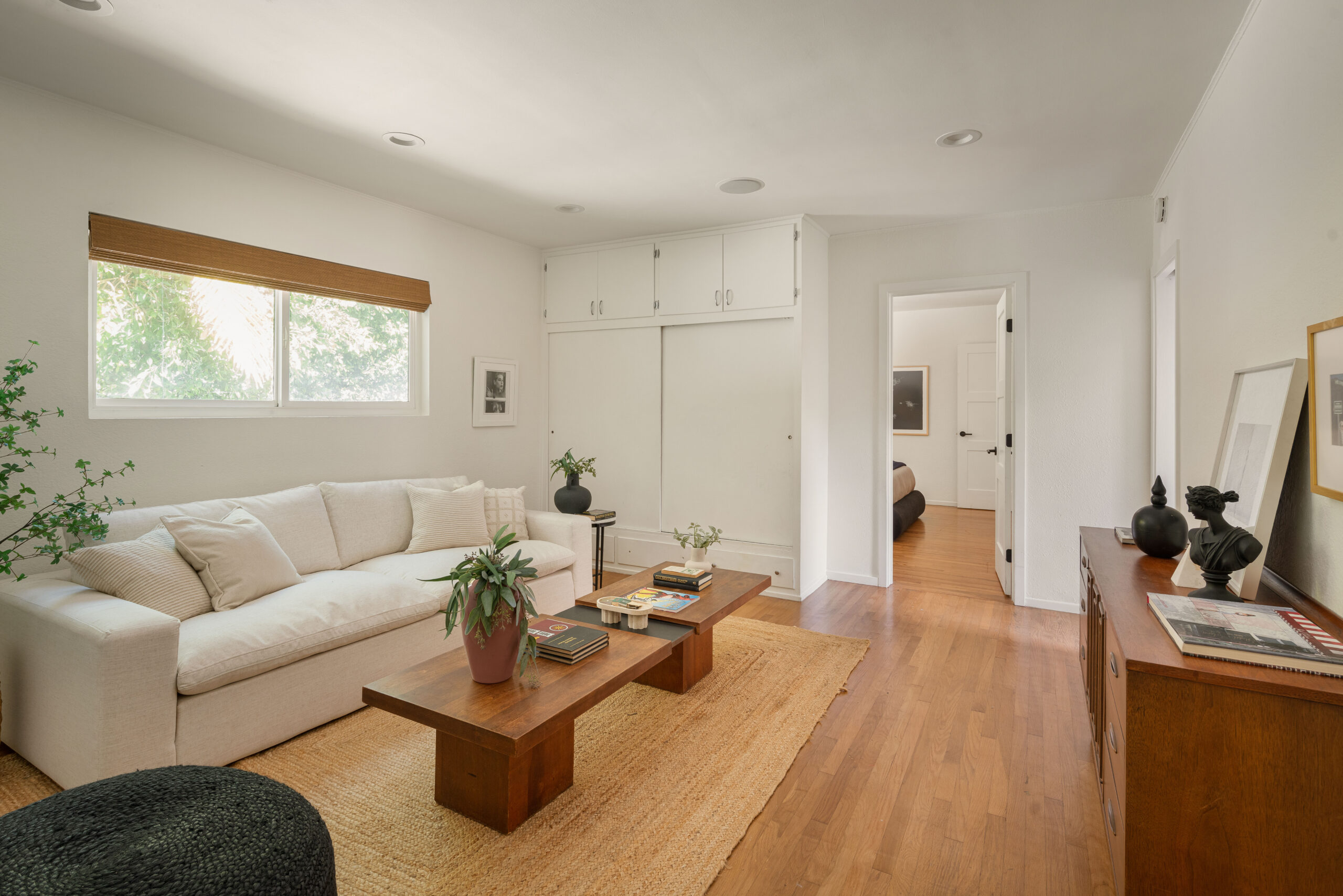 <?php the_title(); ?> - Gallery