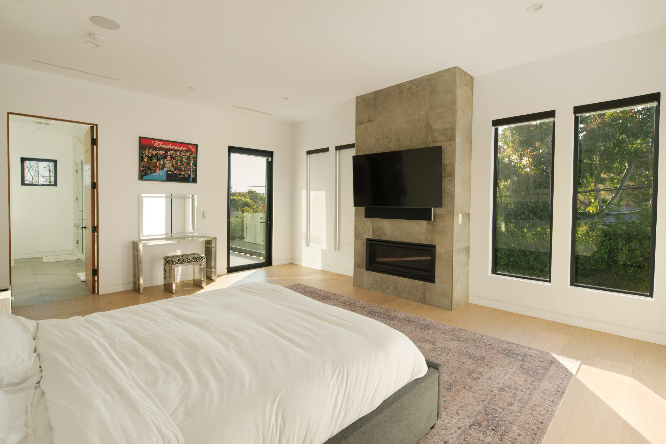 <?php the_title(); ?> - Gallery