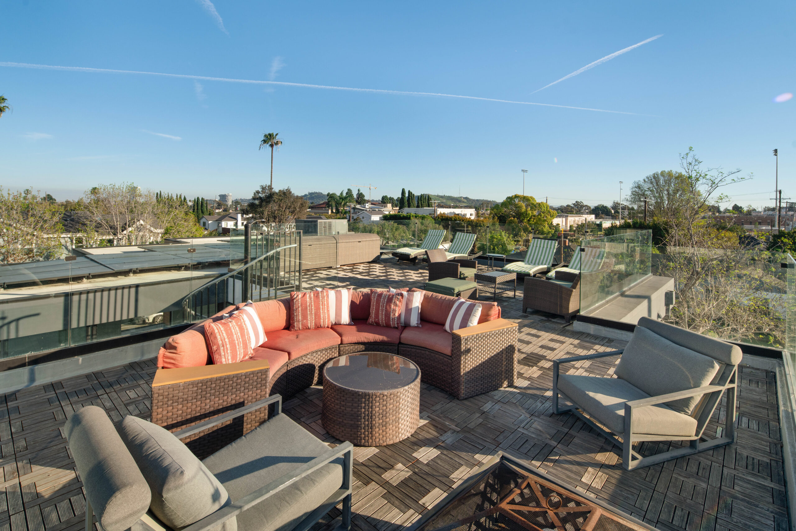 <?php the_title(); ?> - Gallery