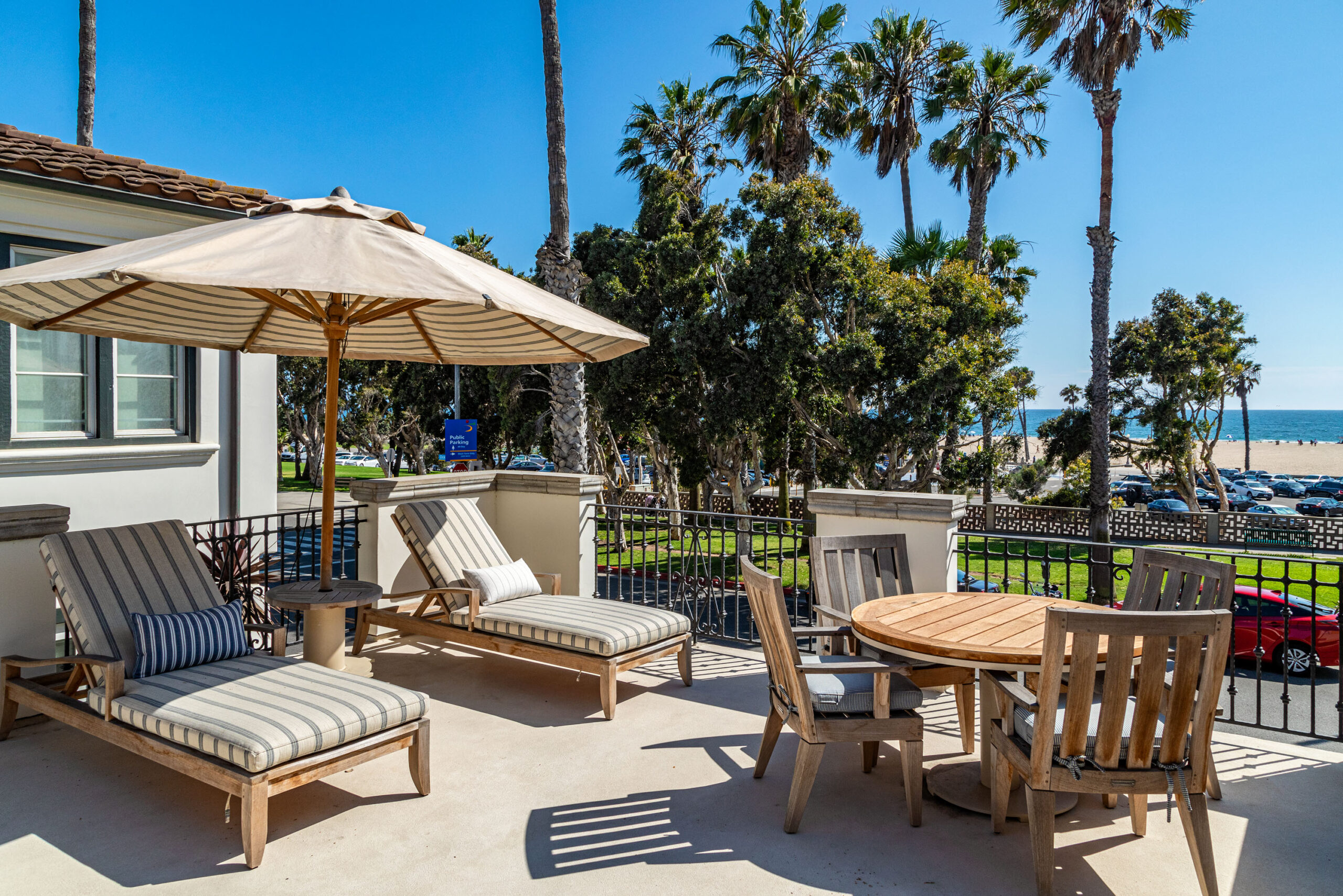 <?php the_title(); ?> - Gallery