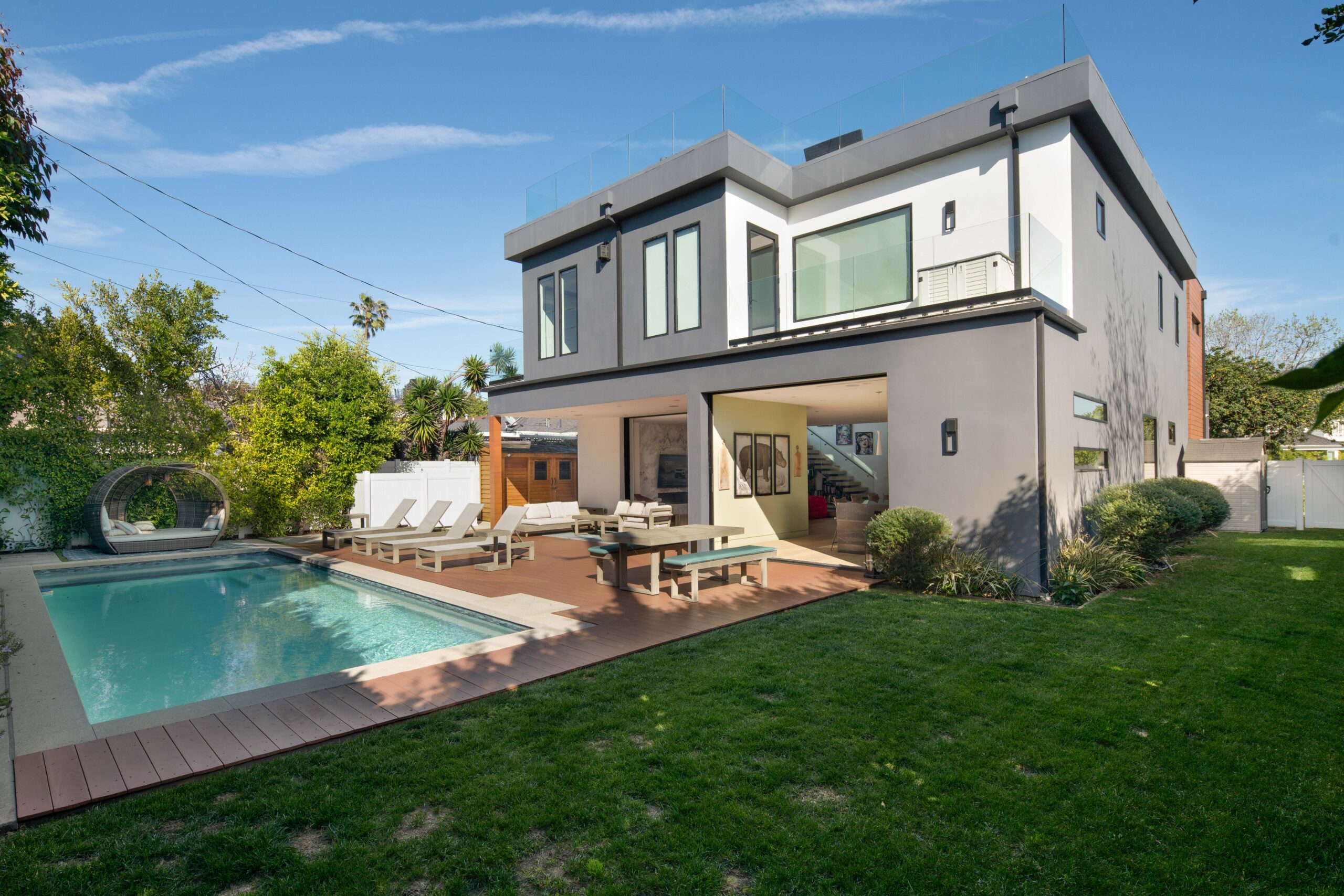 <?php the_title(); ?> - Gallery