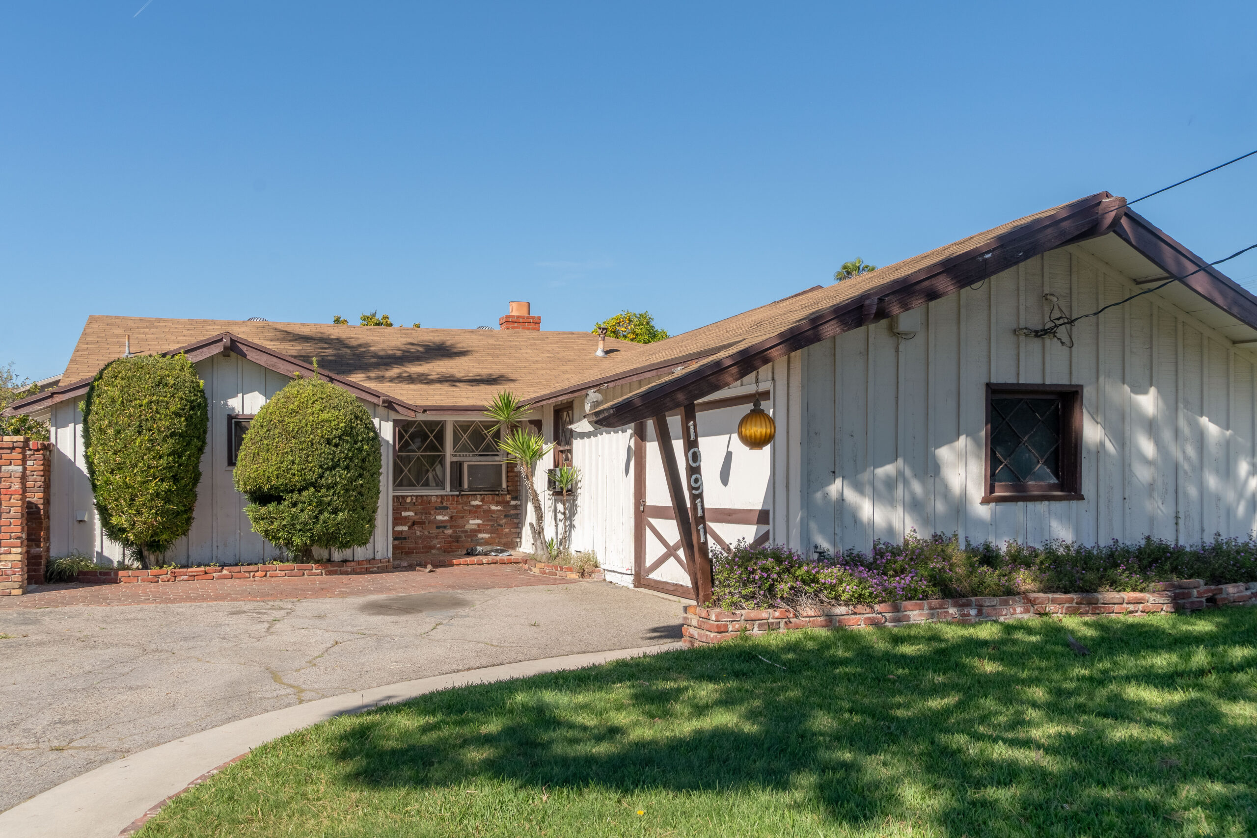 <?php the_title(); ?> - Gallery