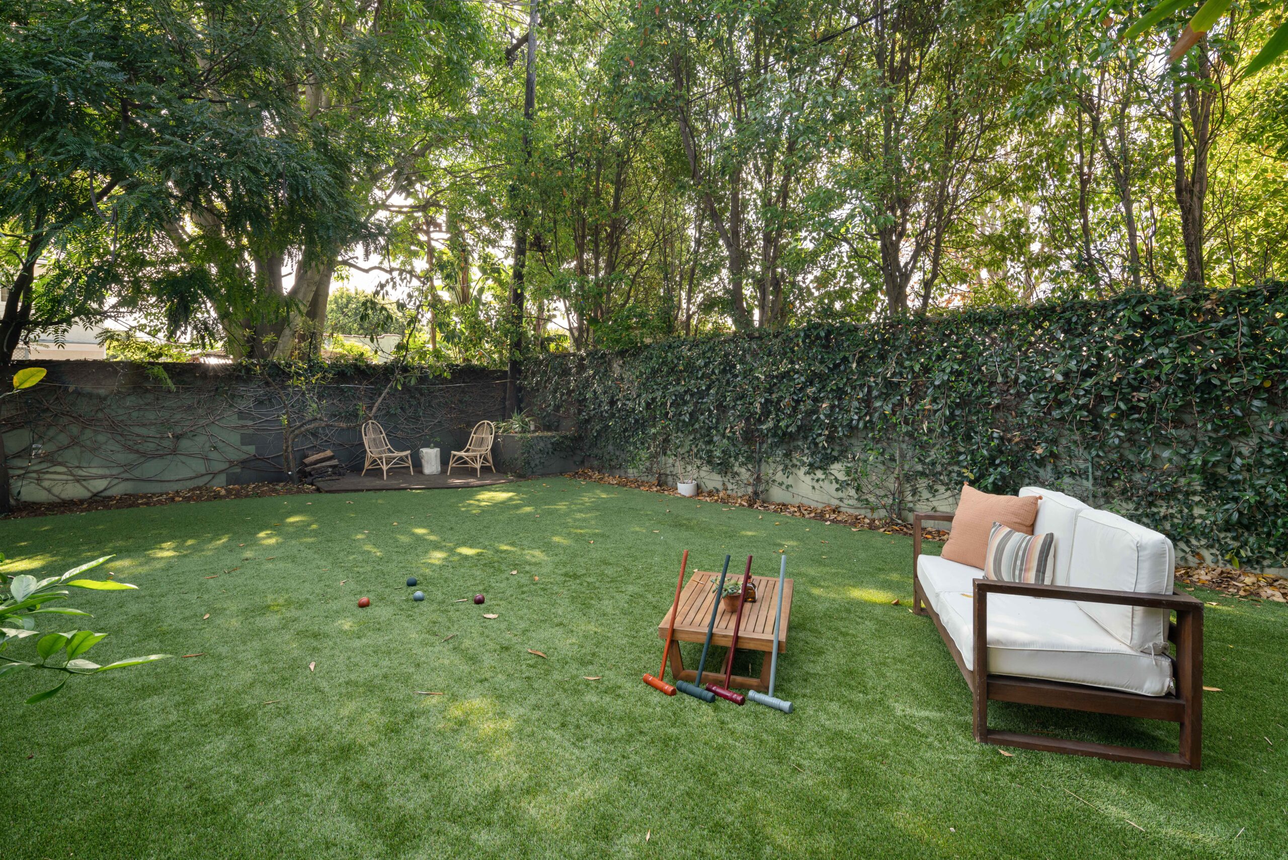 <?php the_title(); ?> - Gallery