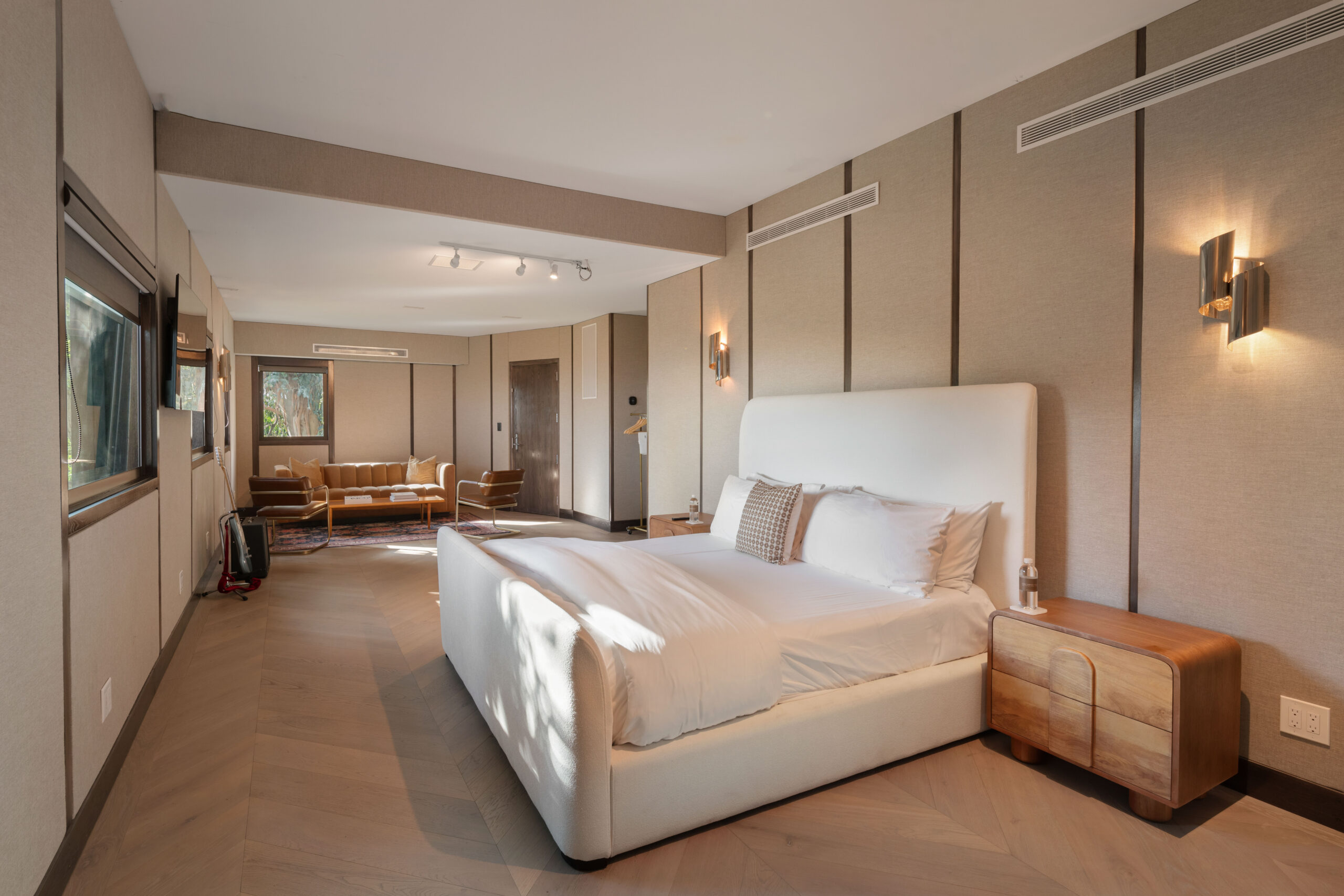 <?php the_title(); ?> - Gallery