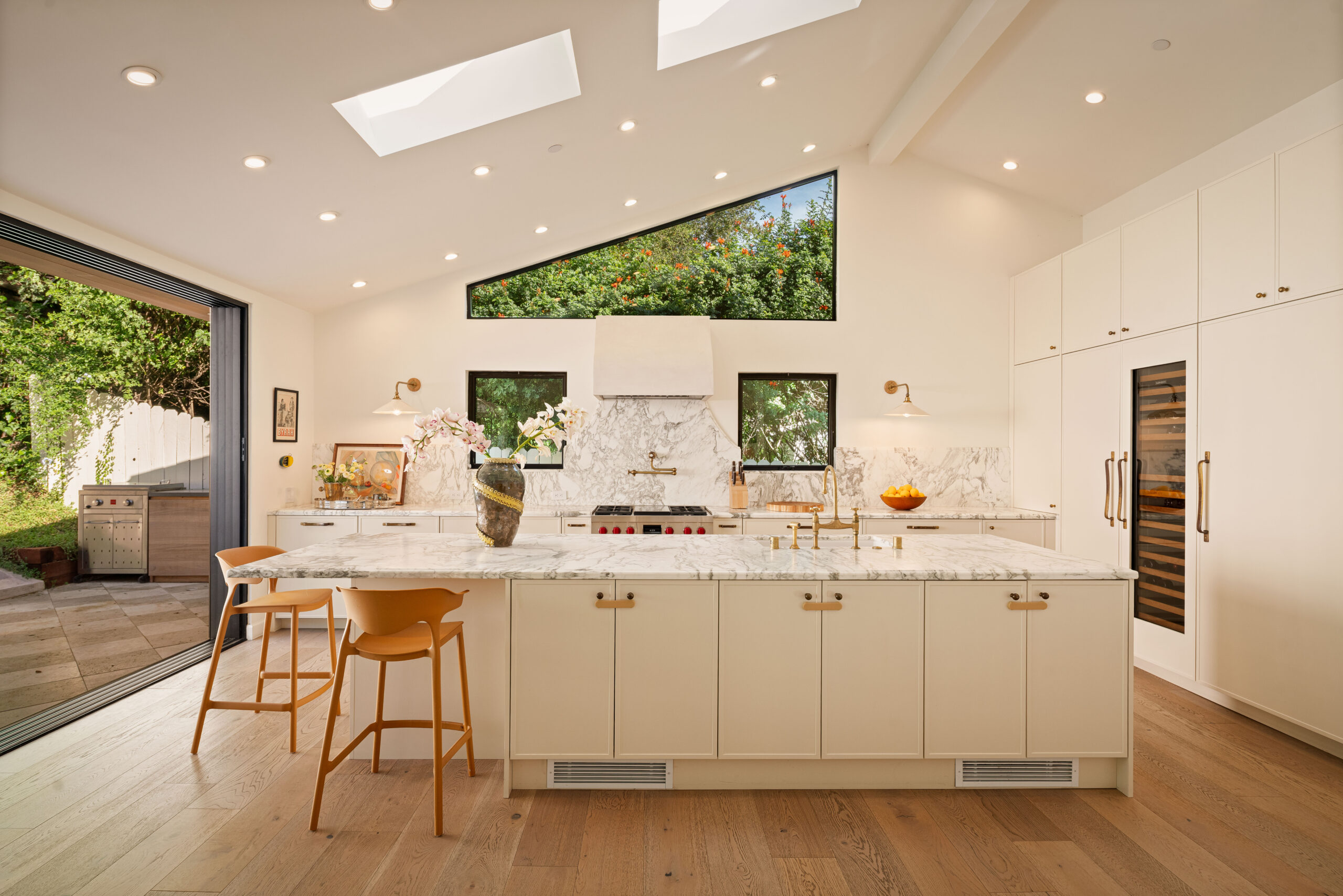 <?php the_title(); ?> - Gallery