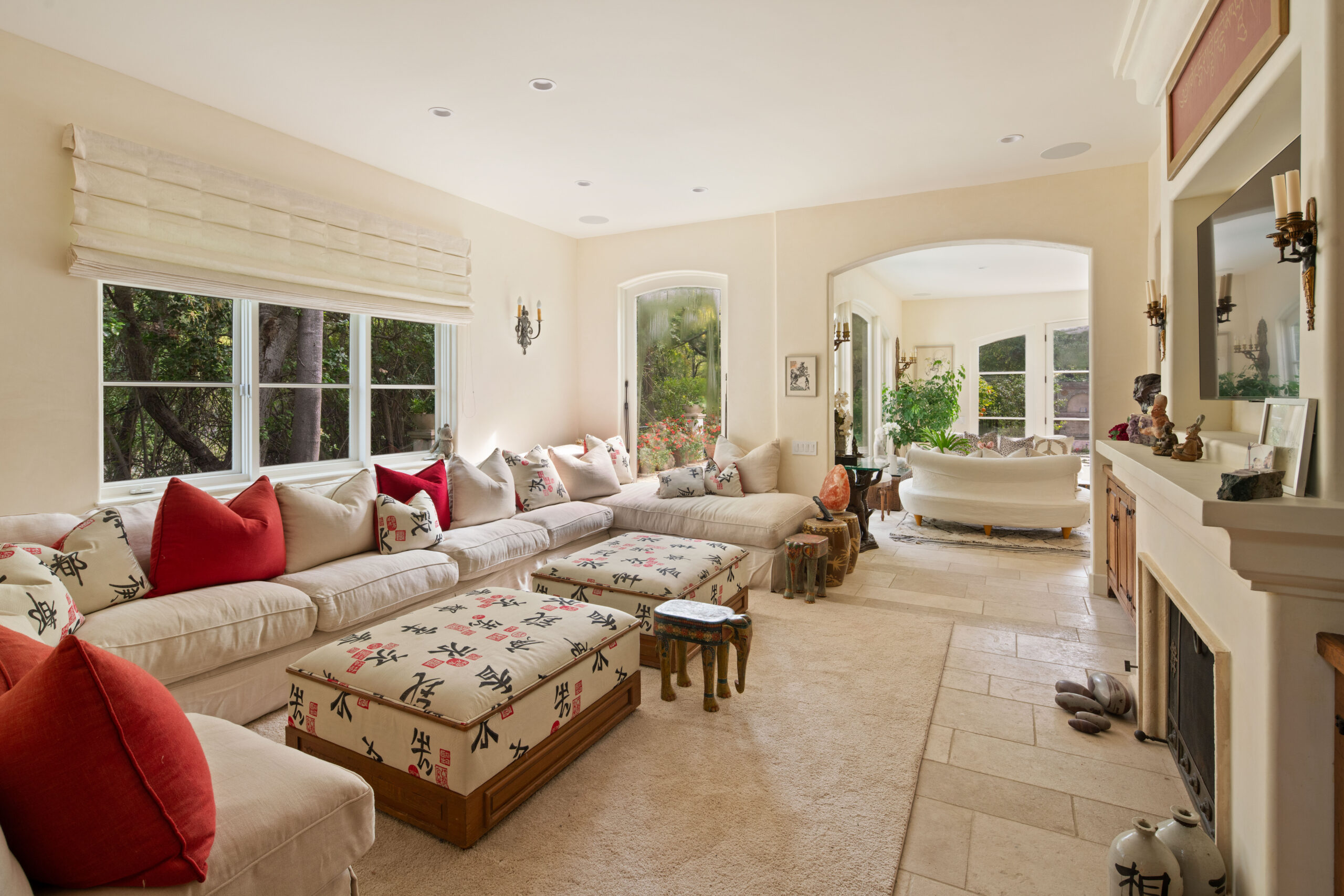 <?php the_title(); ?> - Gallery