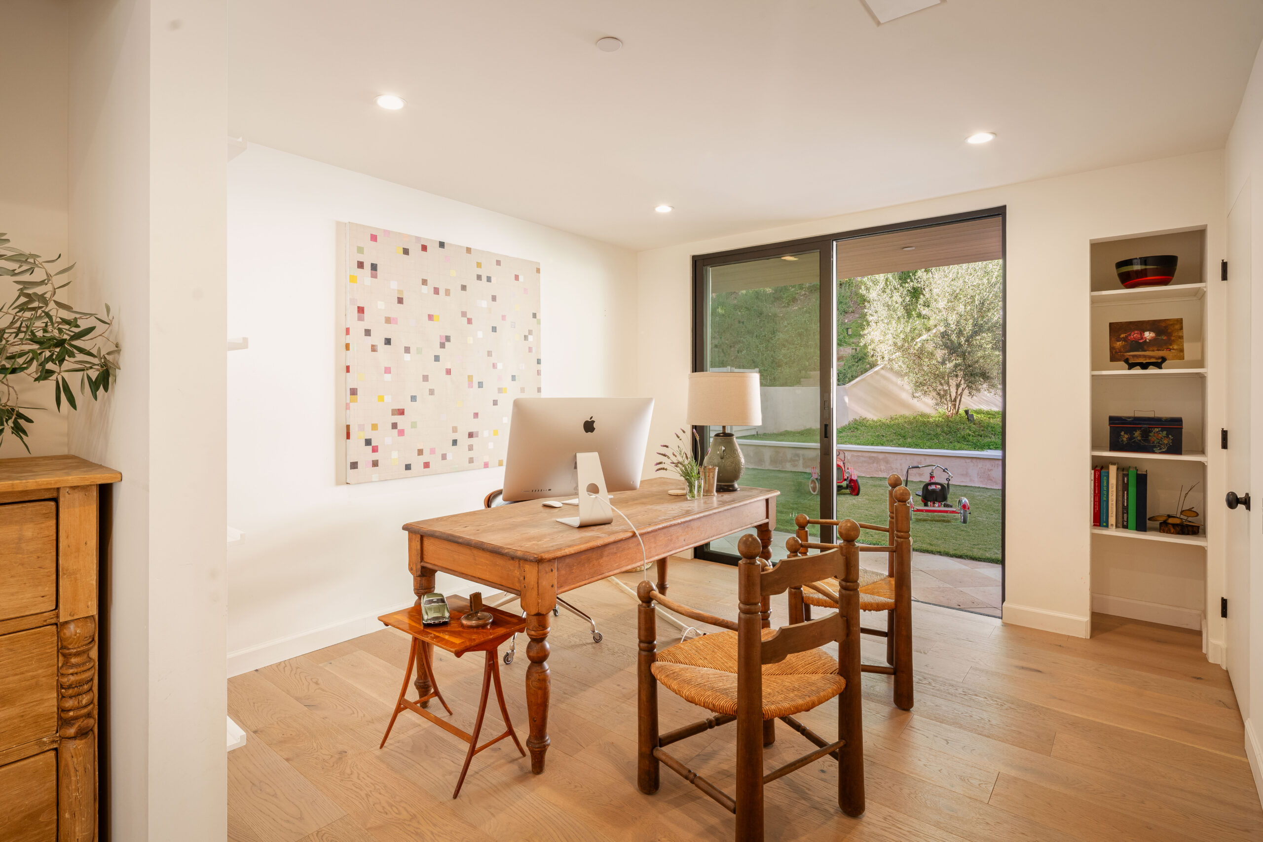 <?php the_title(); ?> - Gallery