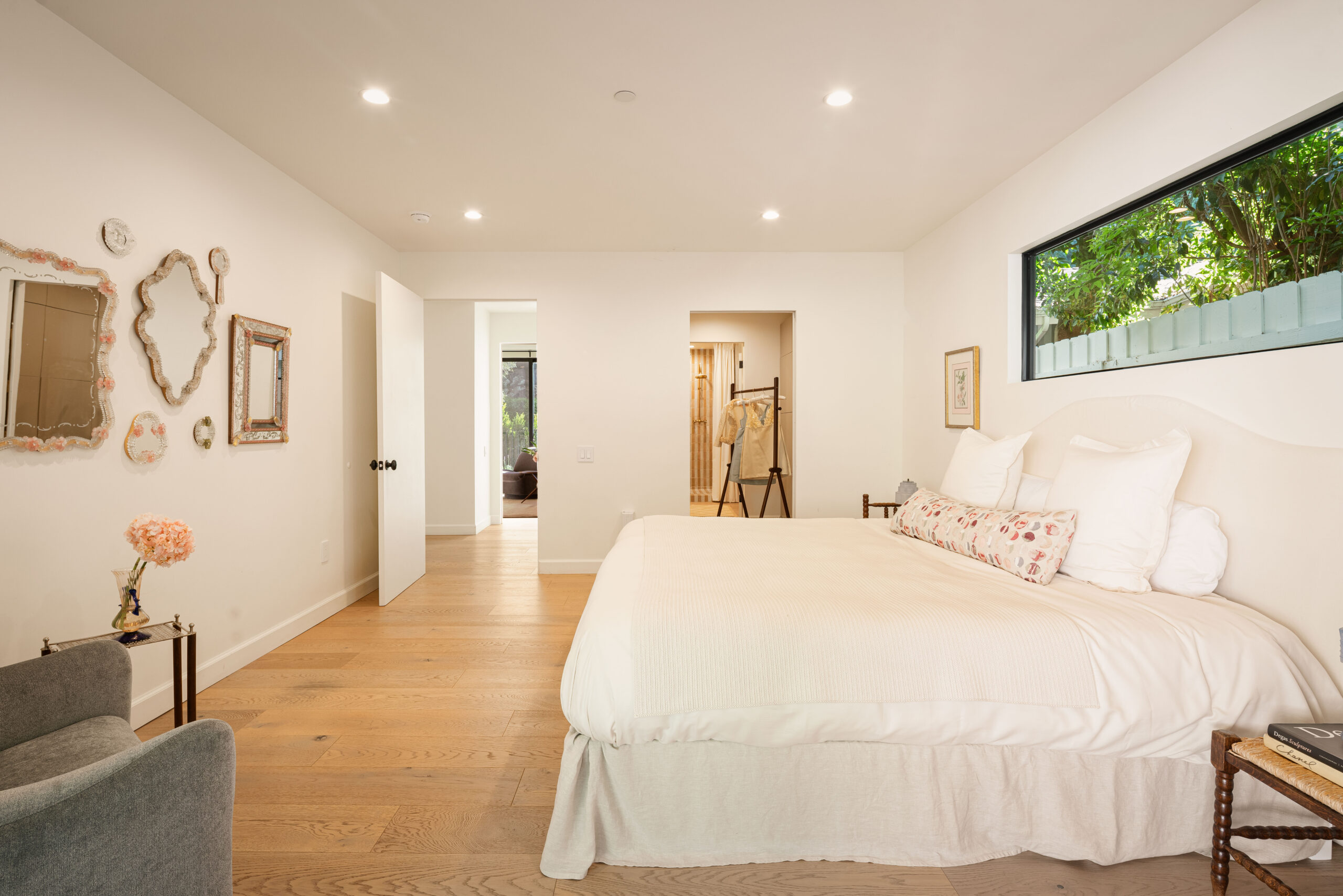 <?php the_title(); ?> - Gallery